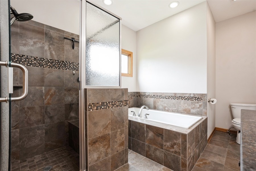 8091 NE 30th Place