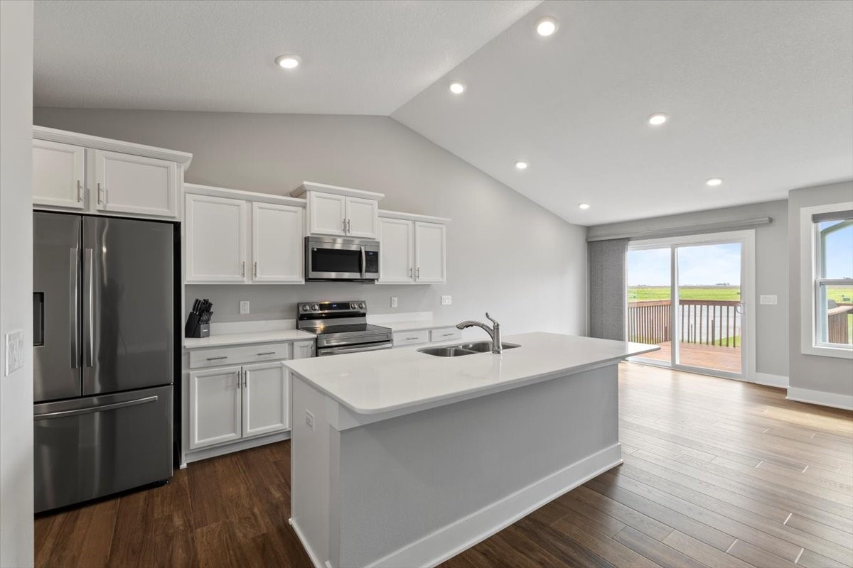 305 NE Country Meadow Drive