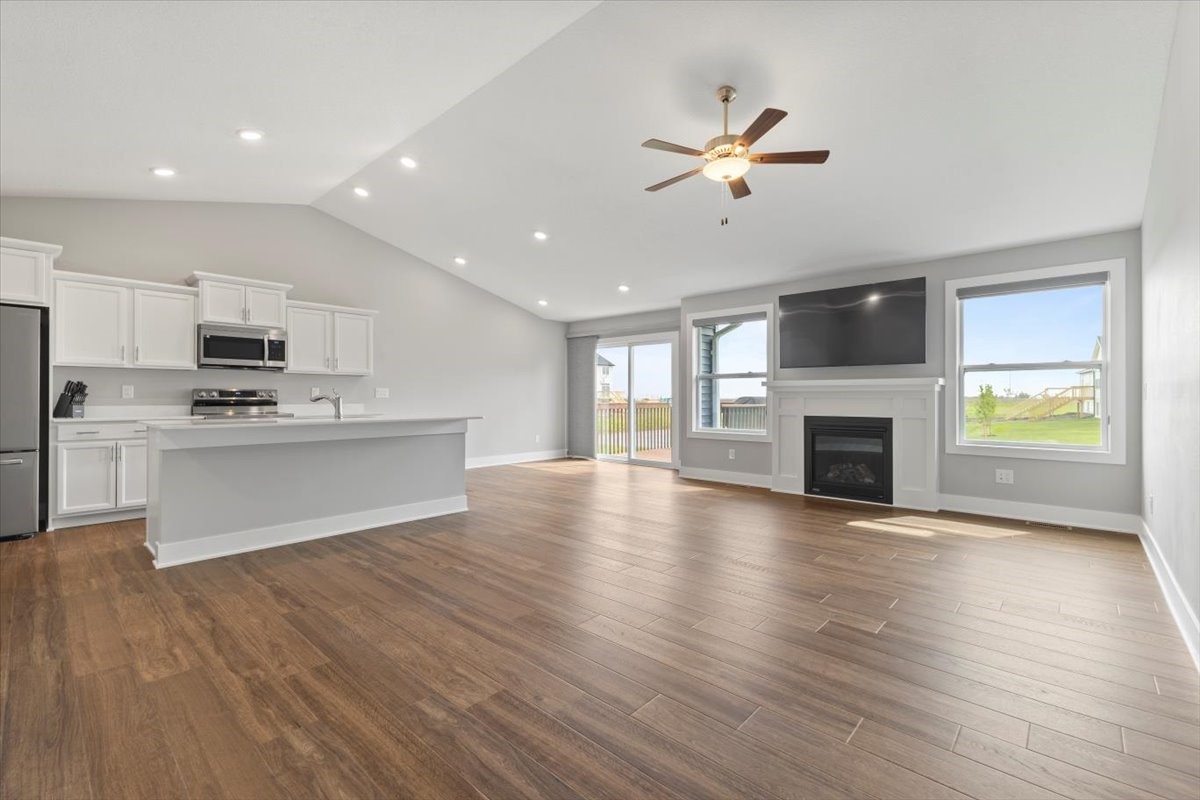 305 NE Country Meadow Drive