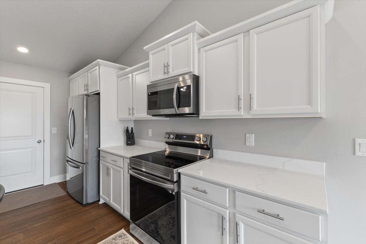 305 NE Country Meadow Drive