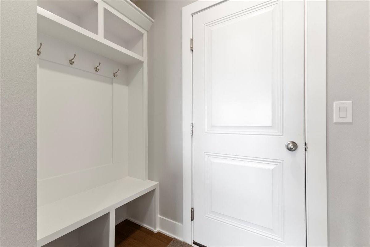 305 NE Country Meadow Drive