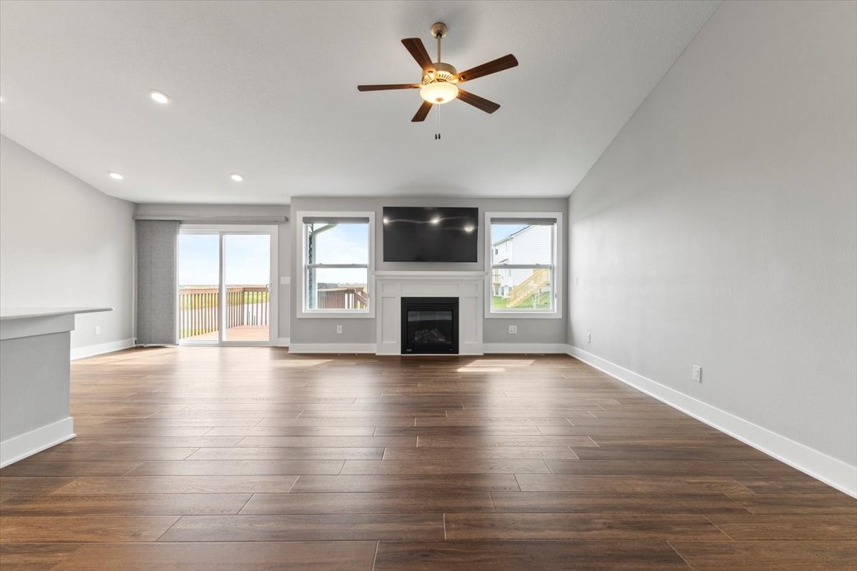 305 NE Country Meadow Drive