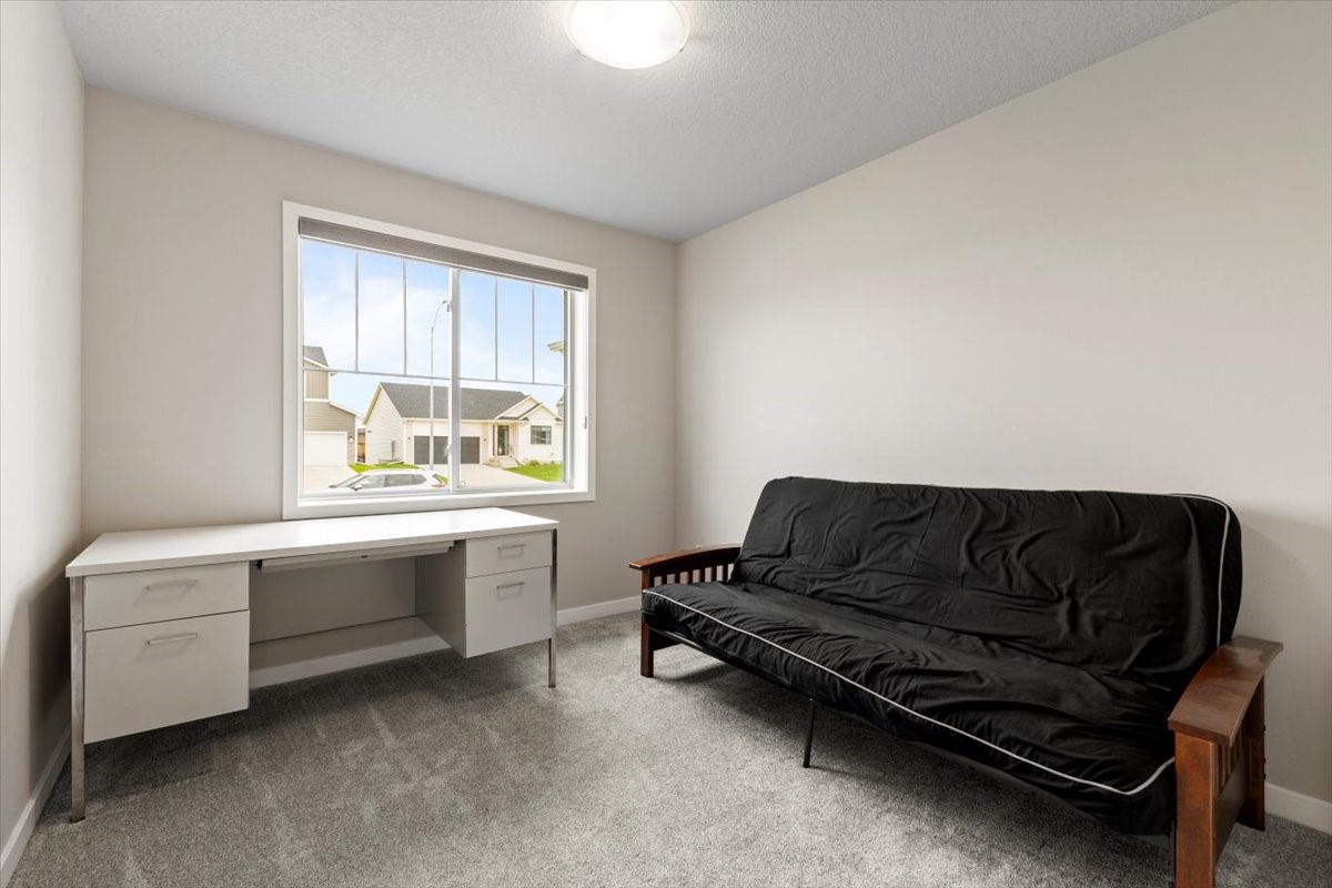 305 NE Country Meadow Drive