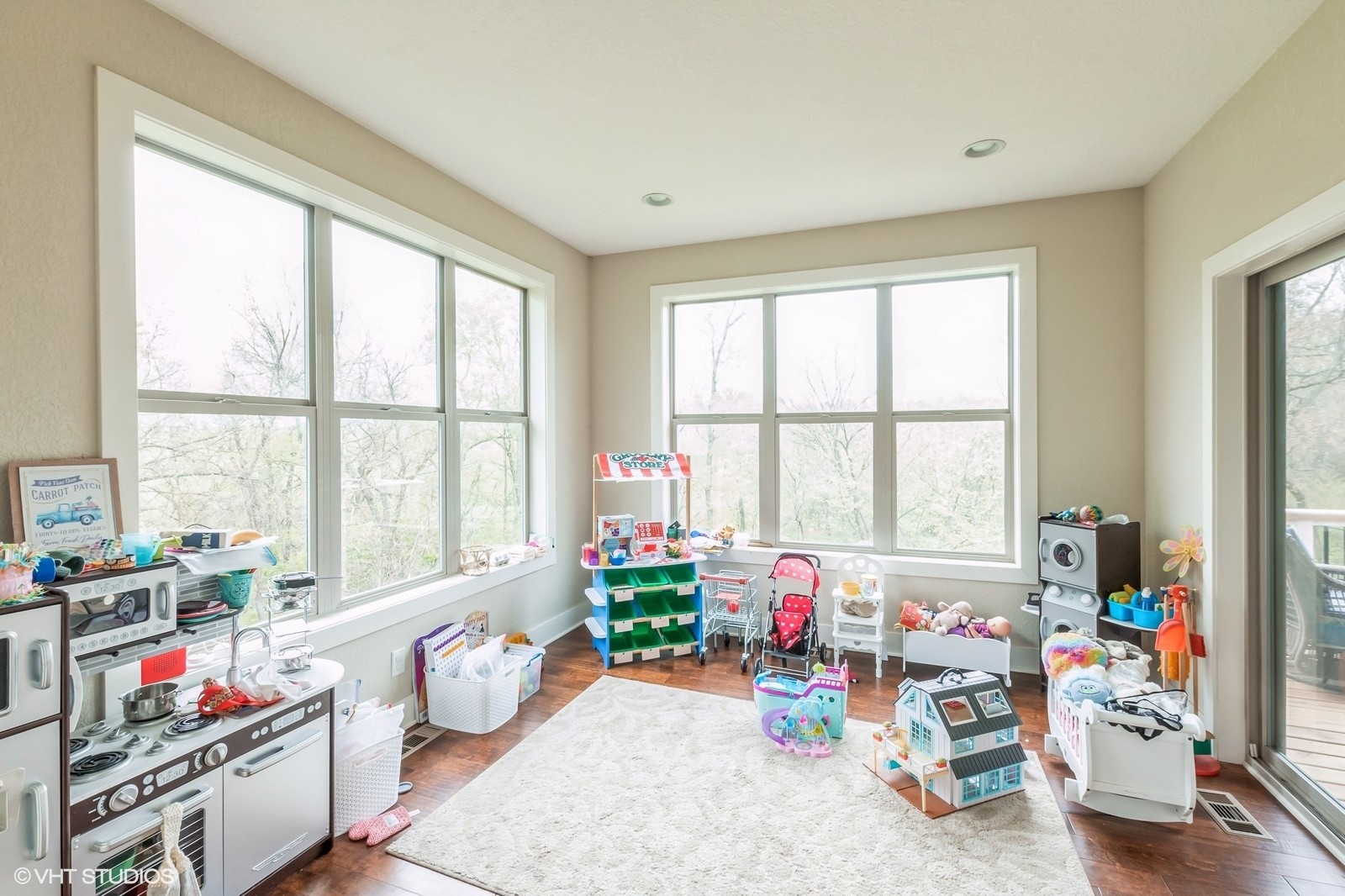 1360 Vintage Court