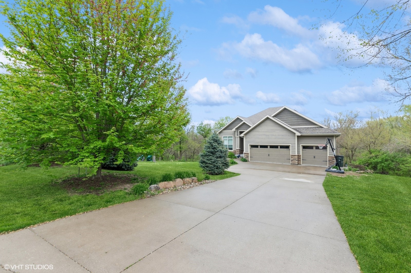 1360 Vintage Court