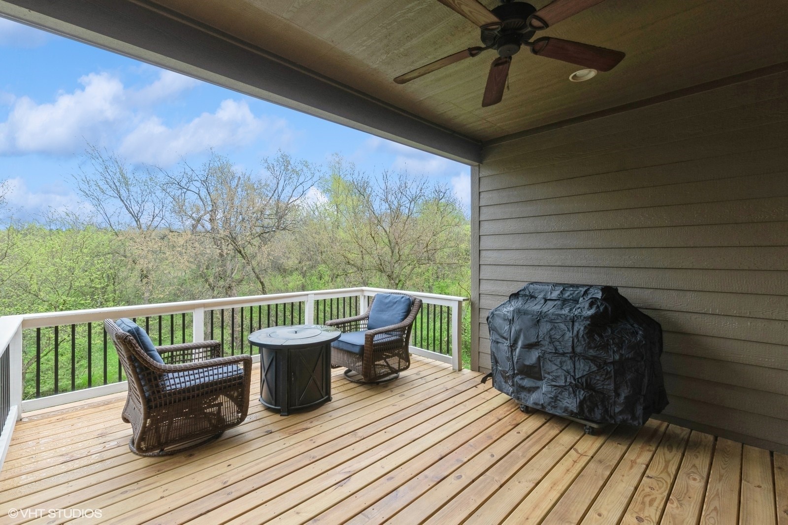 1360 Vintage Court