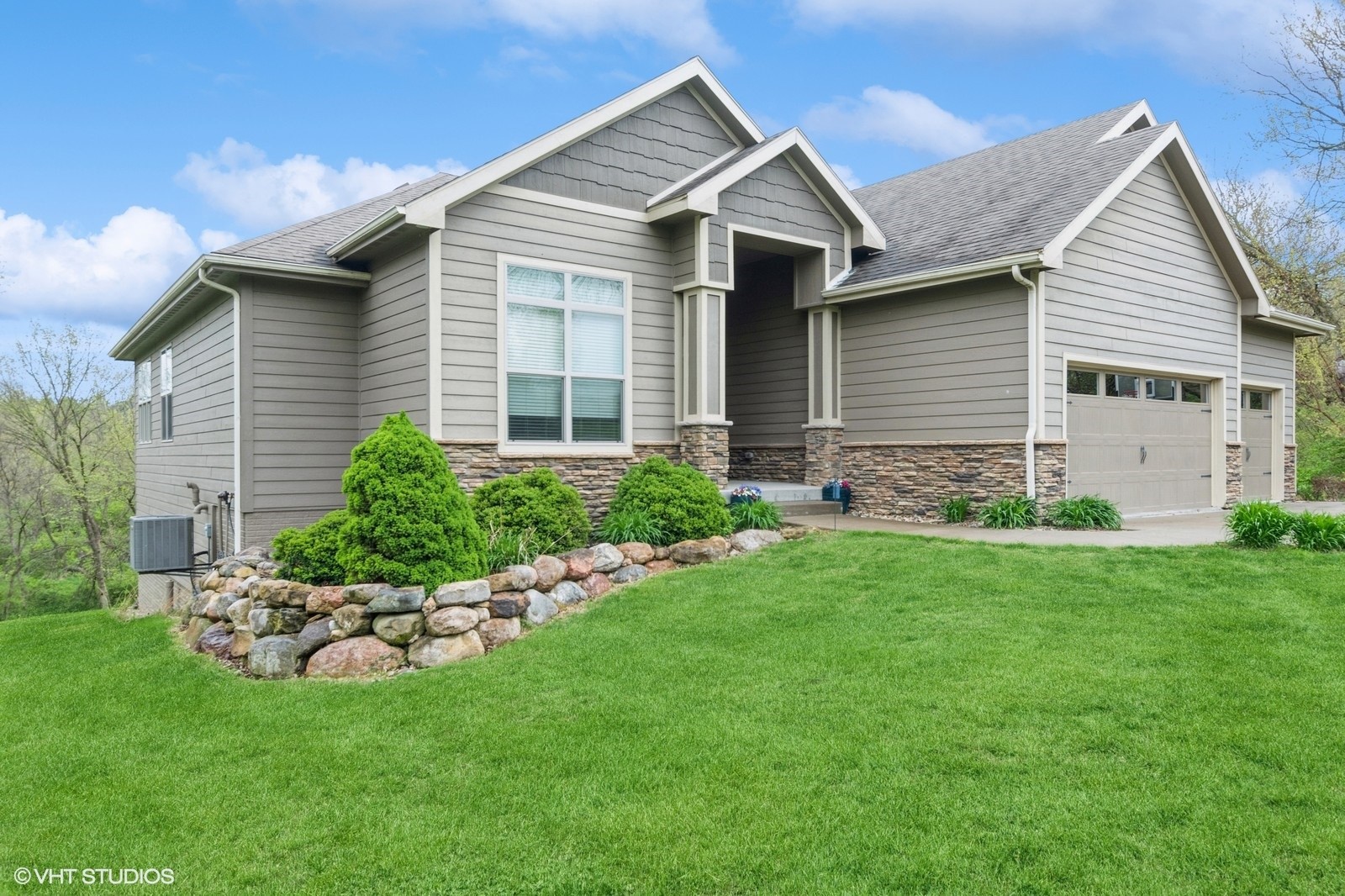 1360 Vintage Court
