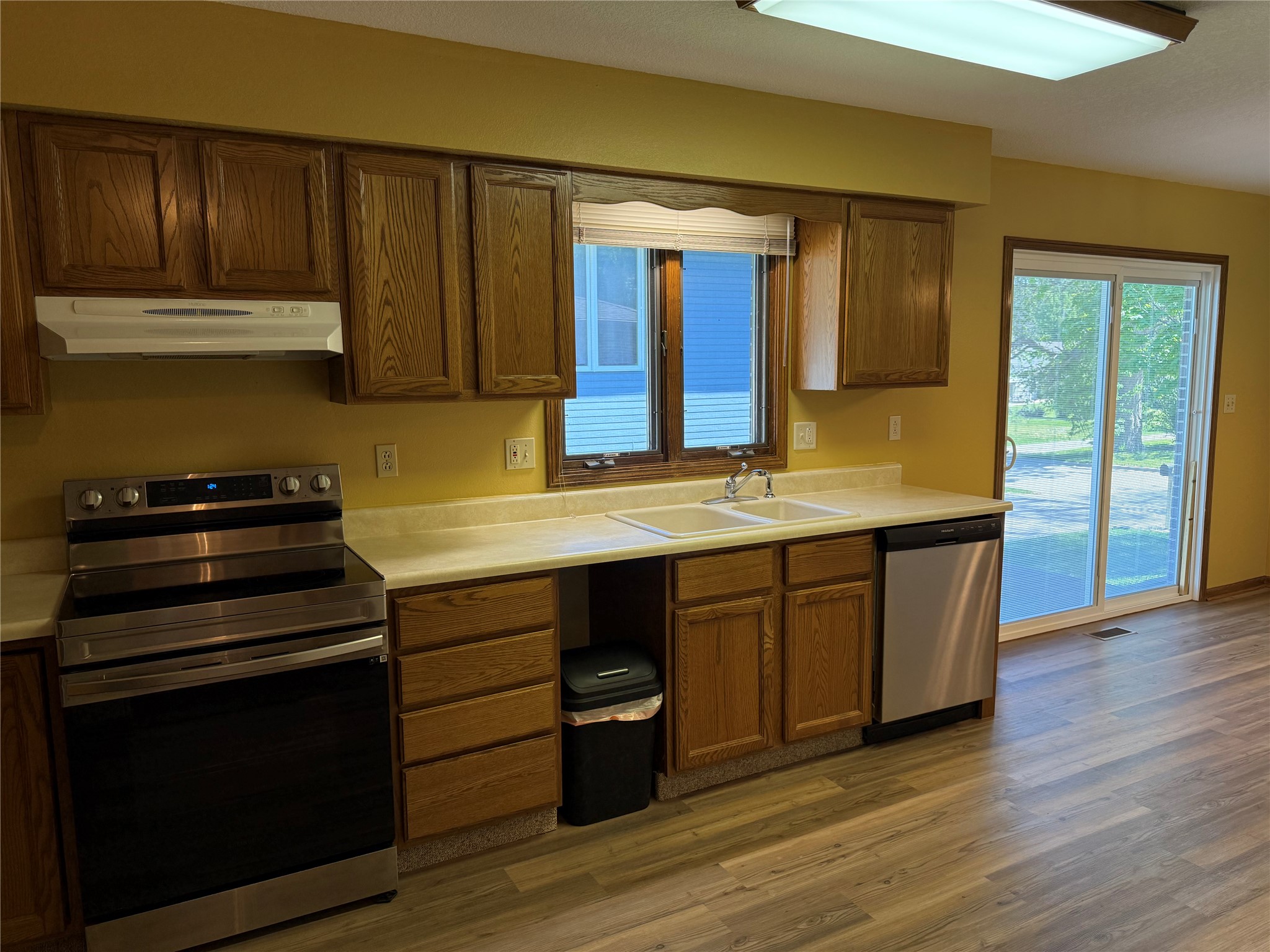 418-422 N 6th Street