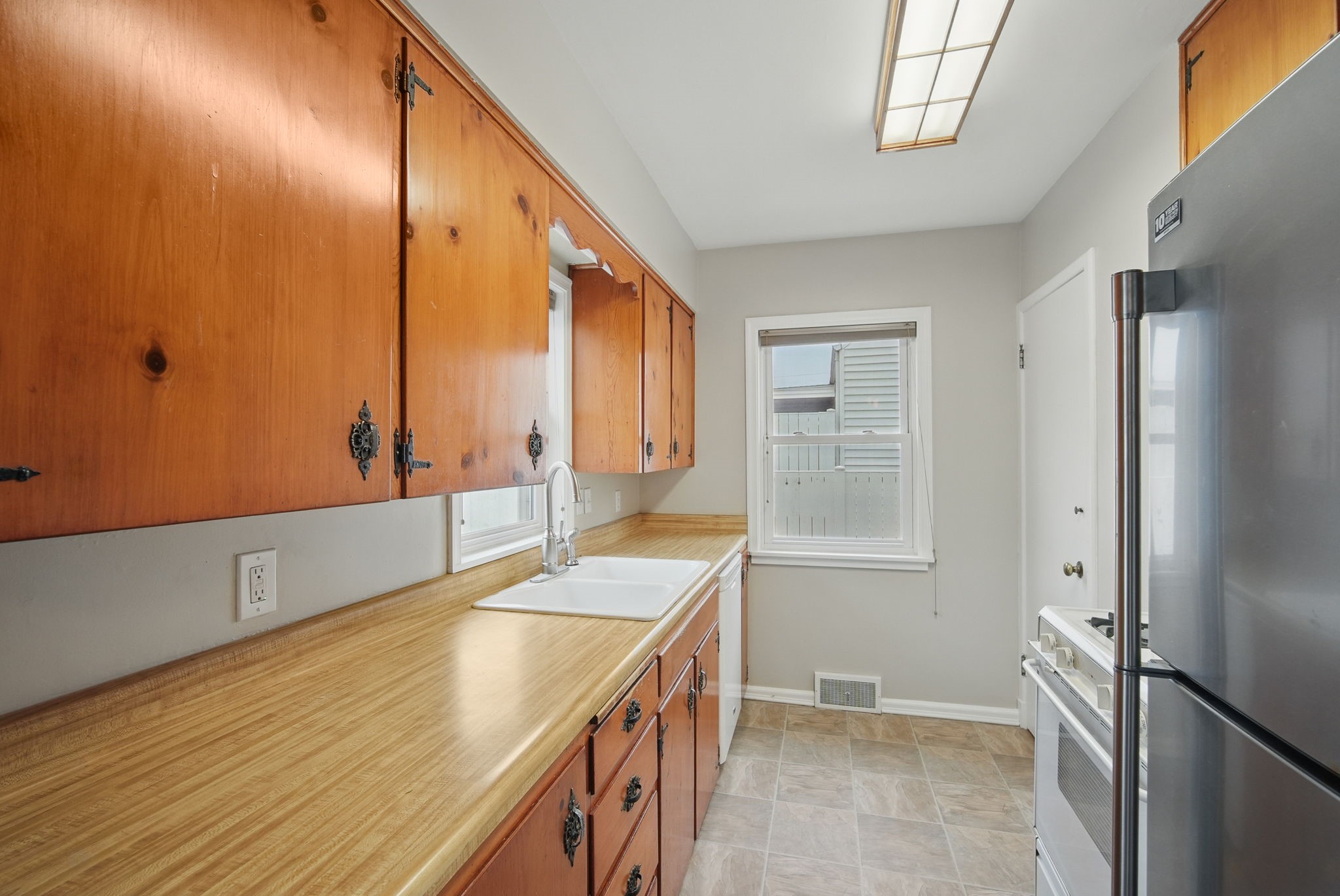 7105 Madison Avenue