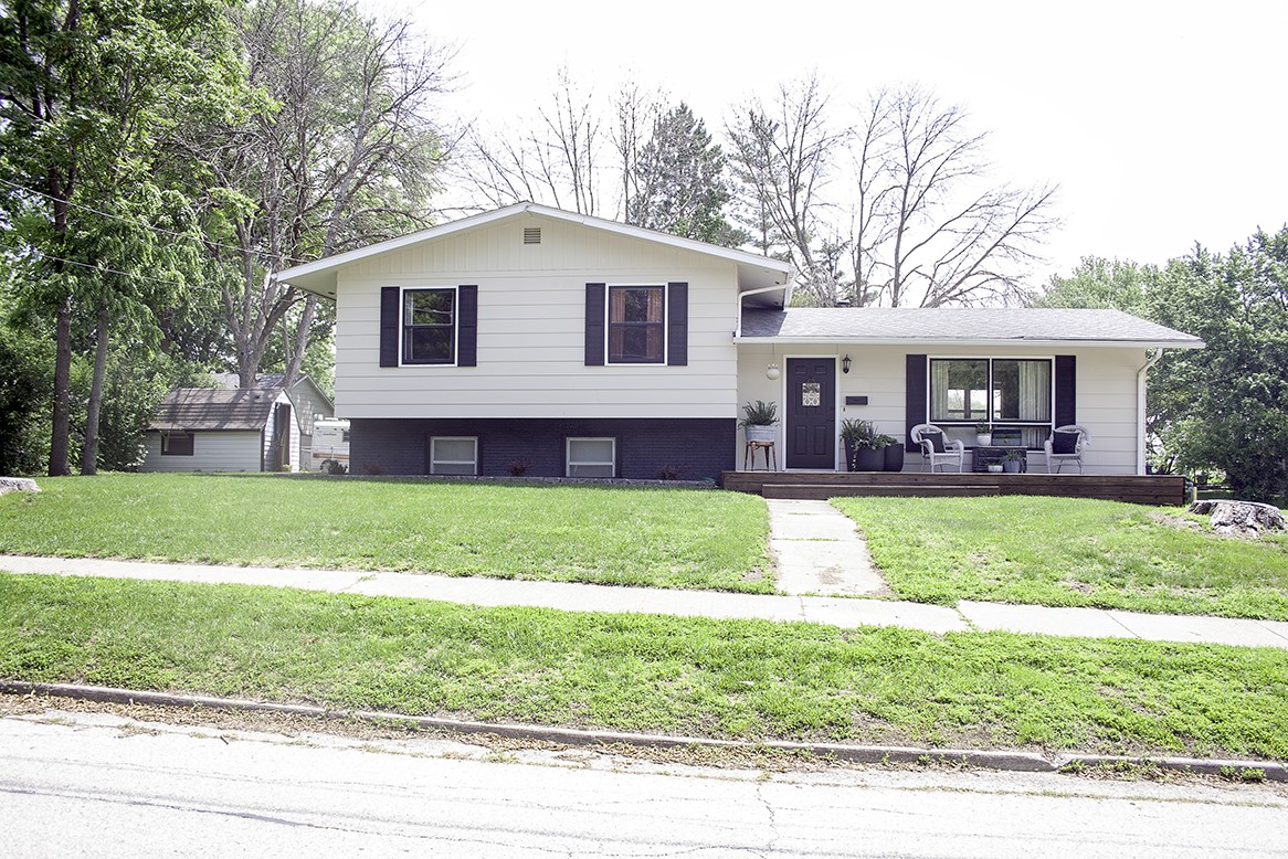 321 Cedar Street S