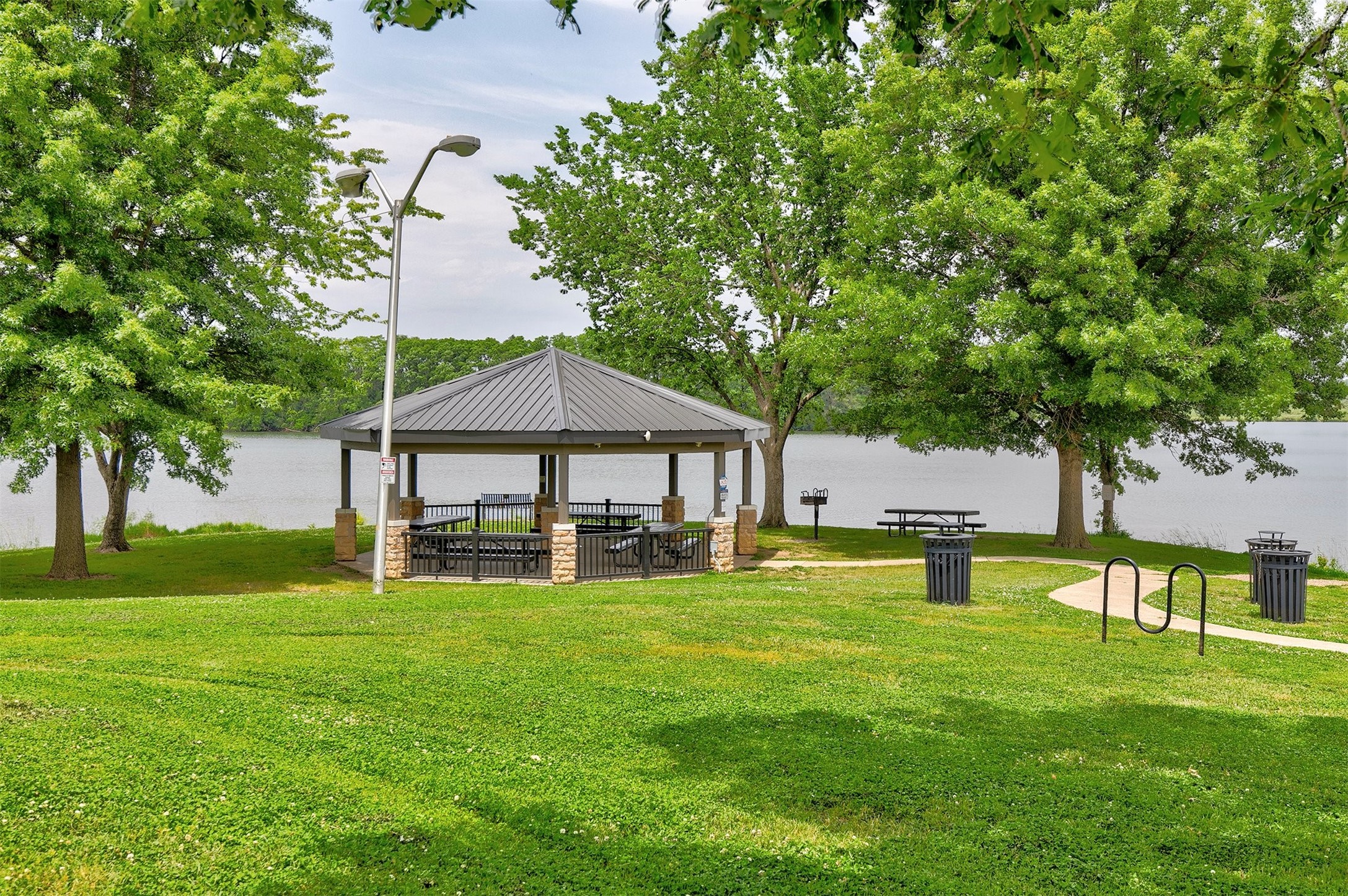 4680 Wakonda Drive
