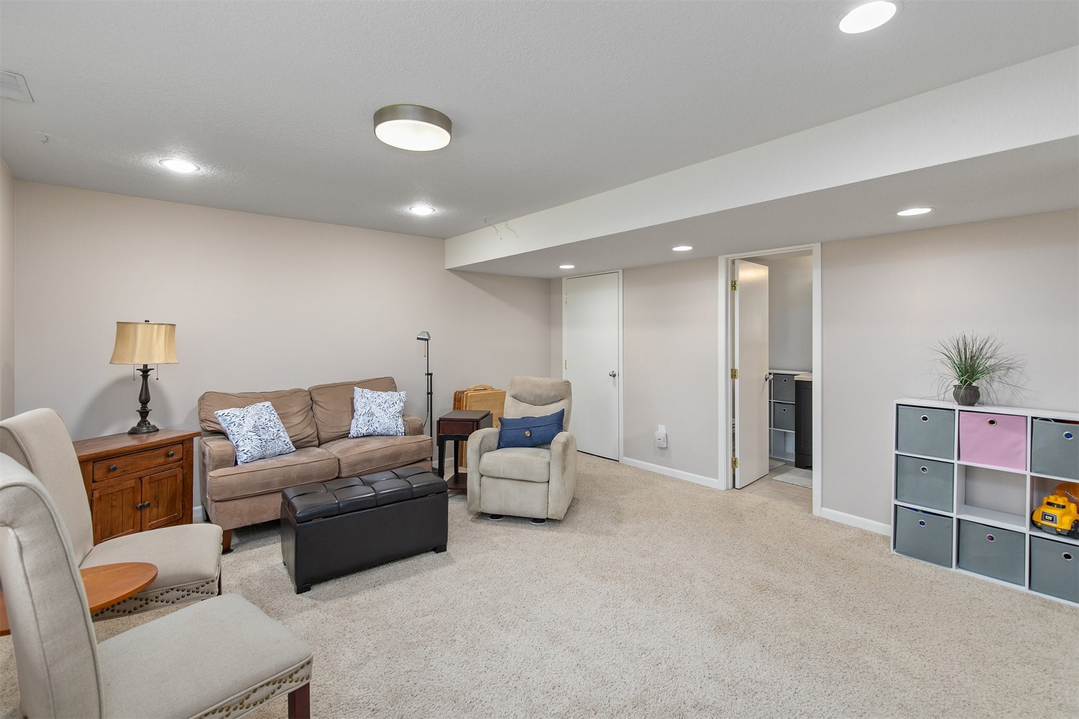 4680 Wakonda Drive