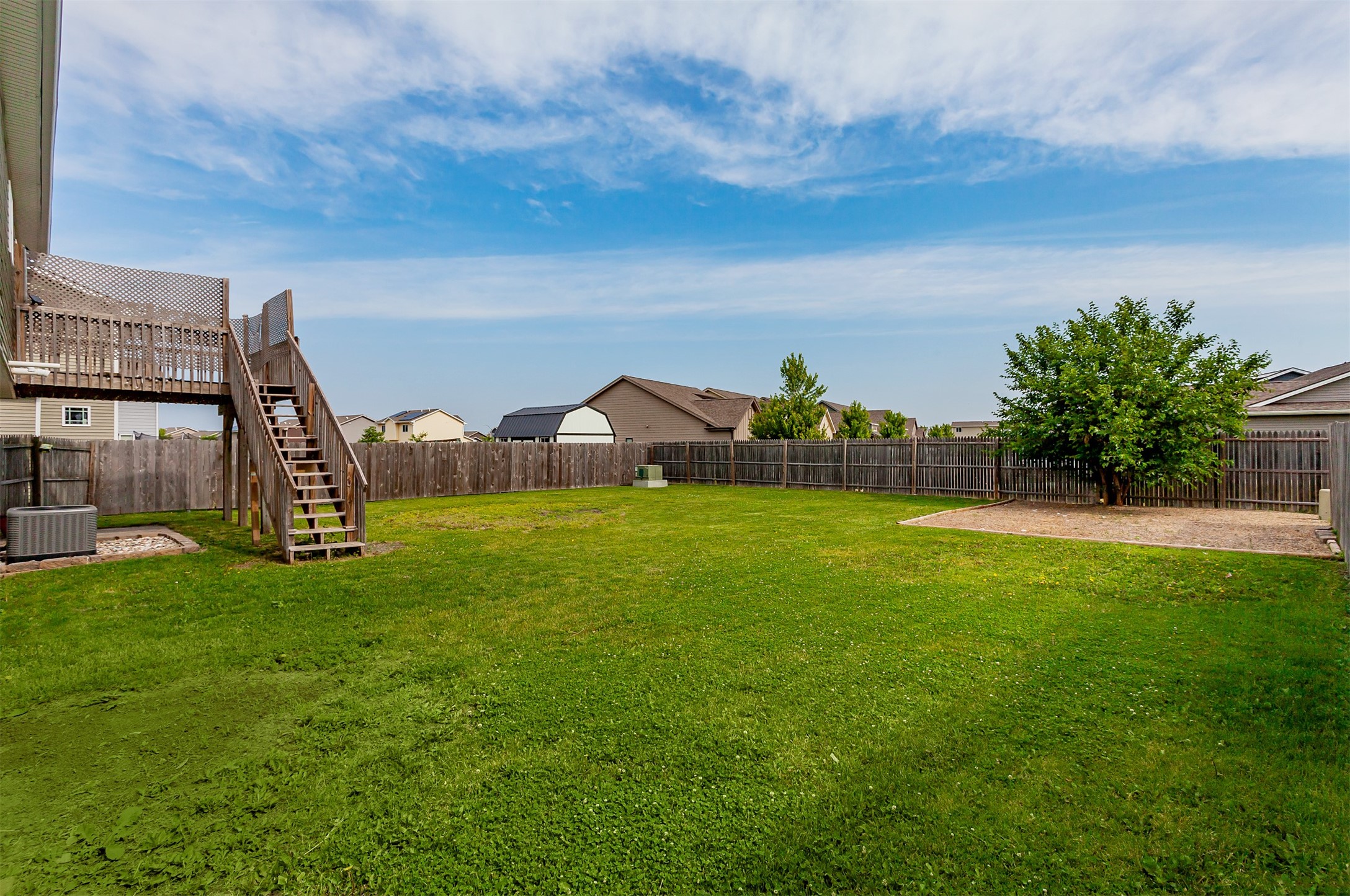 220 Tailfeather Drive NW