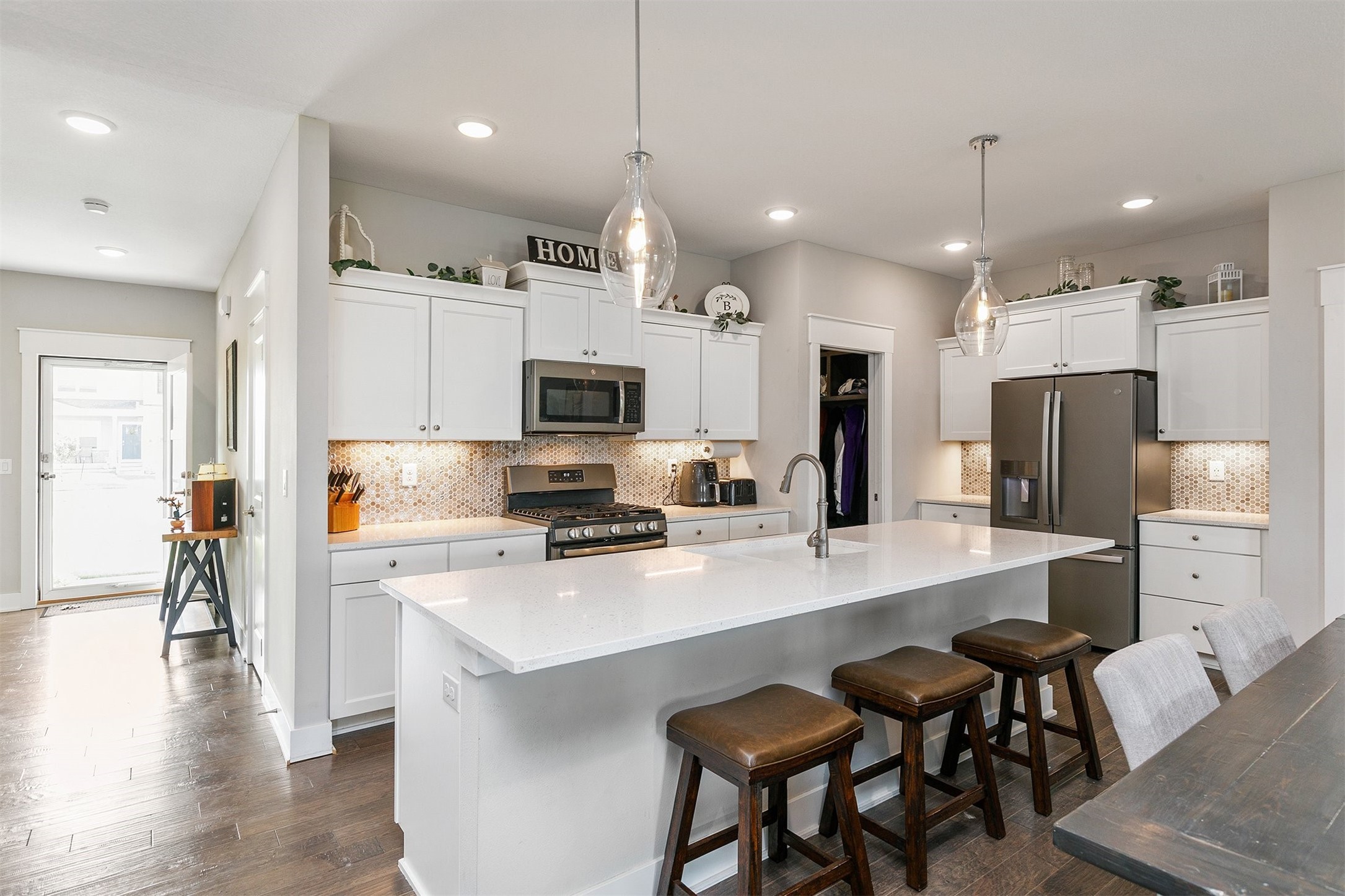 7720 NW 95th Court