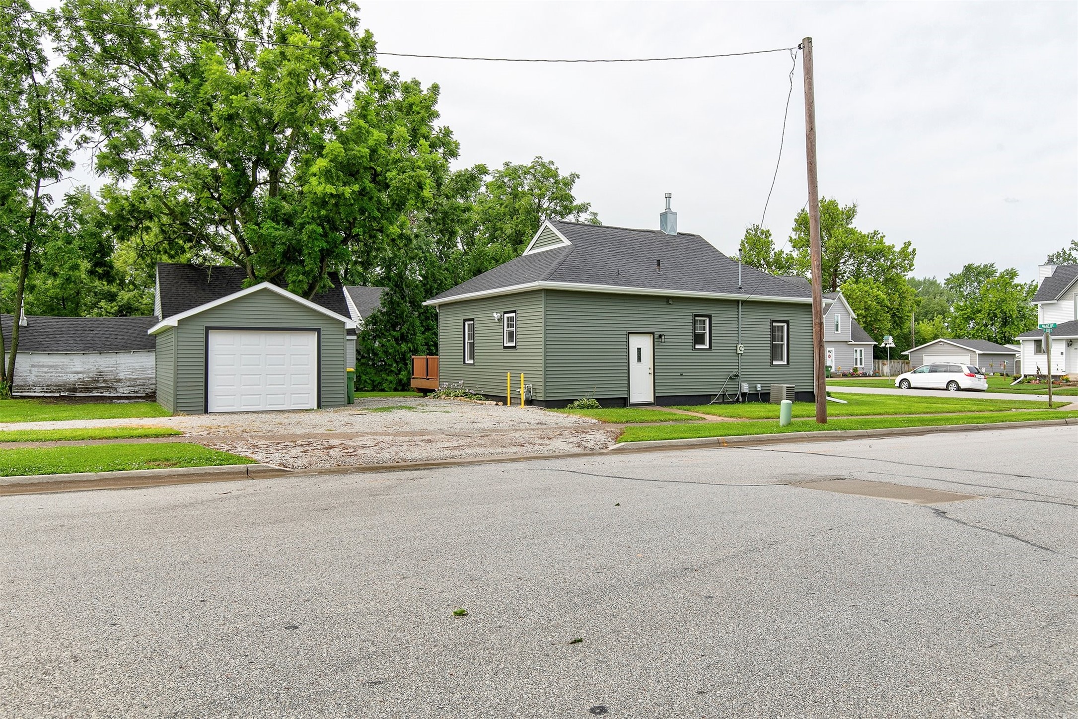 201 Walnut Avenue