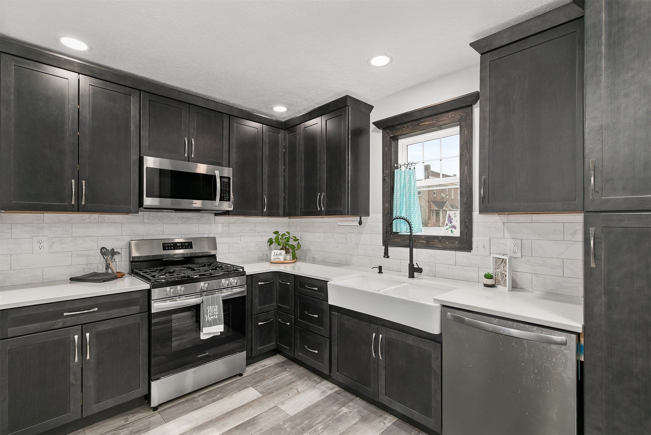 201 Walnut Avenue