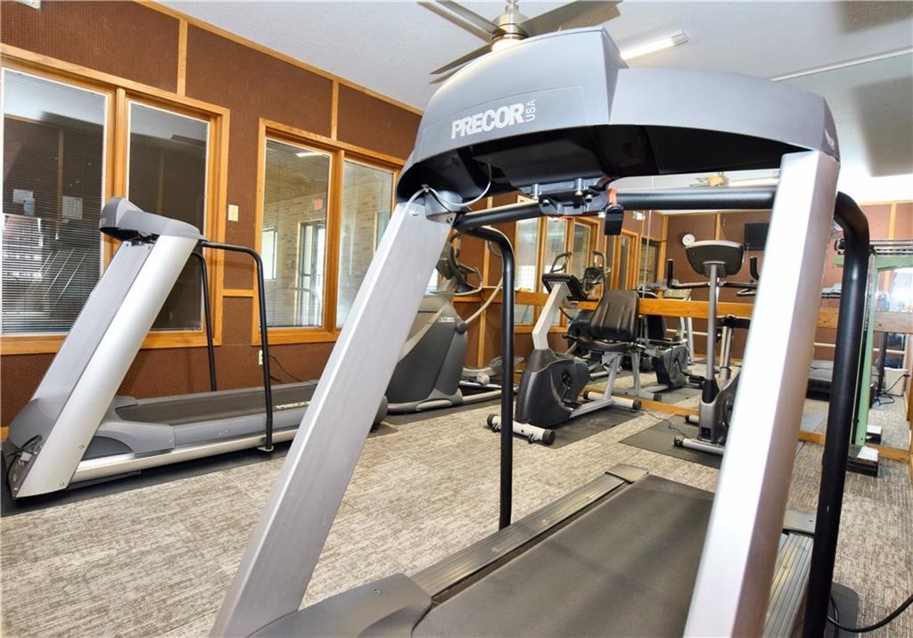 411 SE Delaware Avenue 304