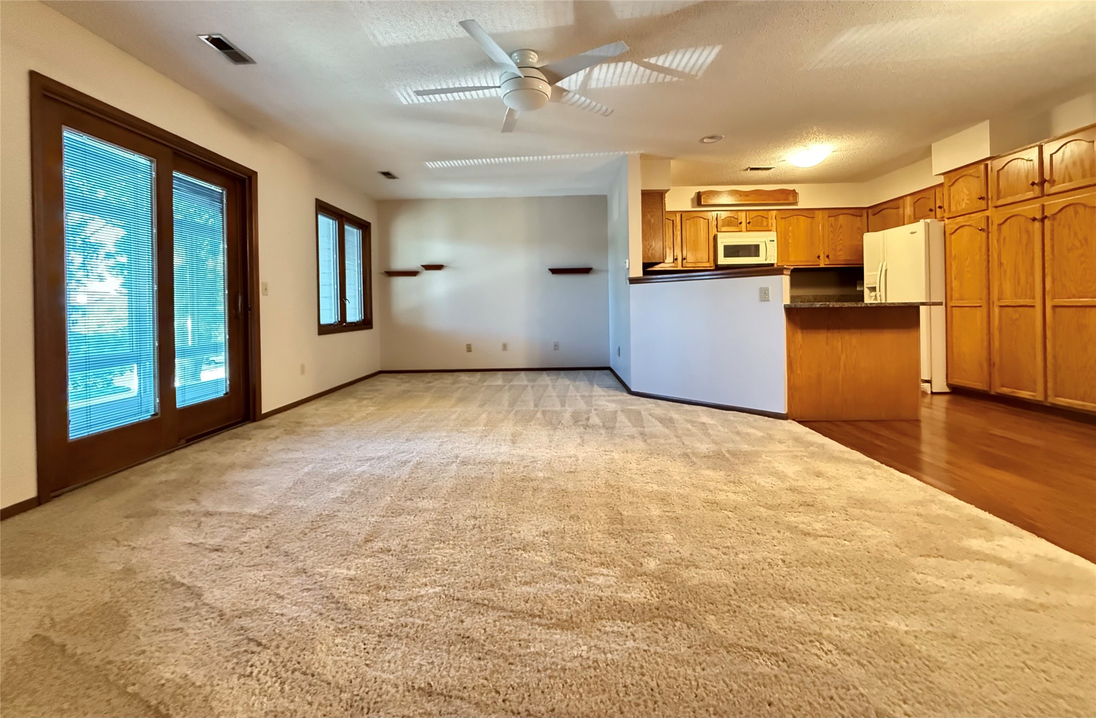 411 SE Delaware Avenue 304