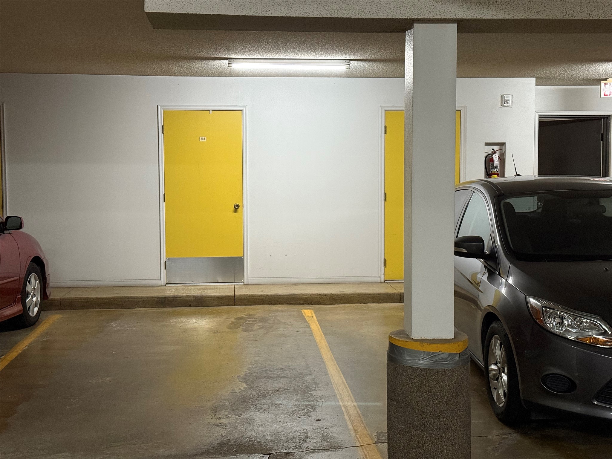 411 SE Delaware Avenue 304