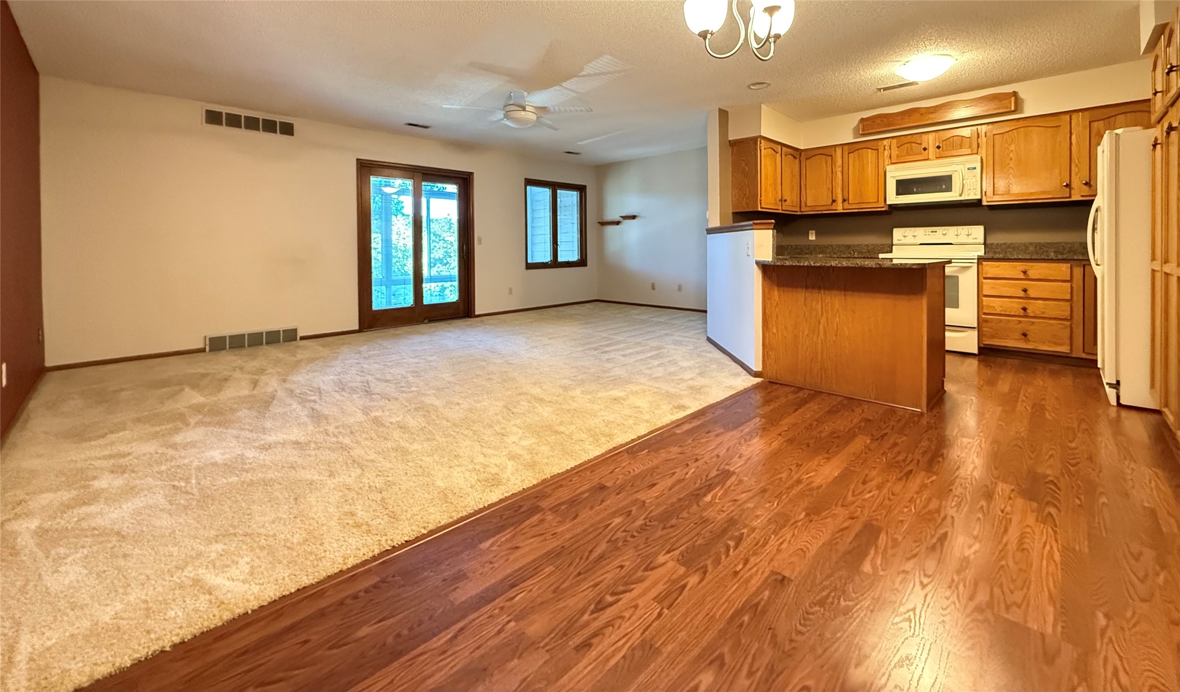 411 SE Delaware Avenue 304