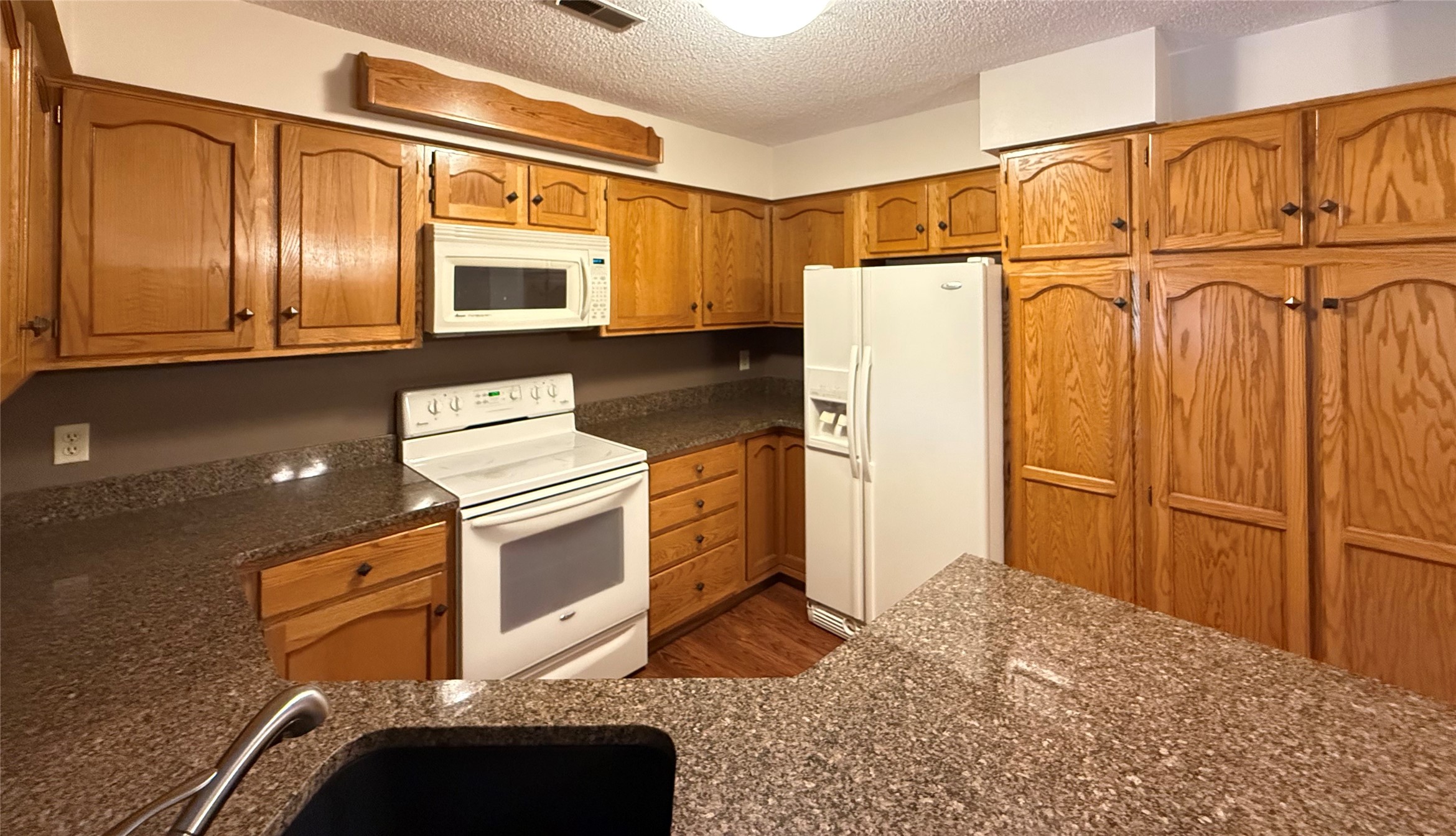 411 SE Delaware Avenue 304