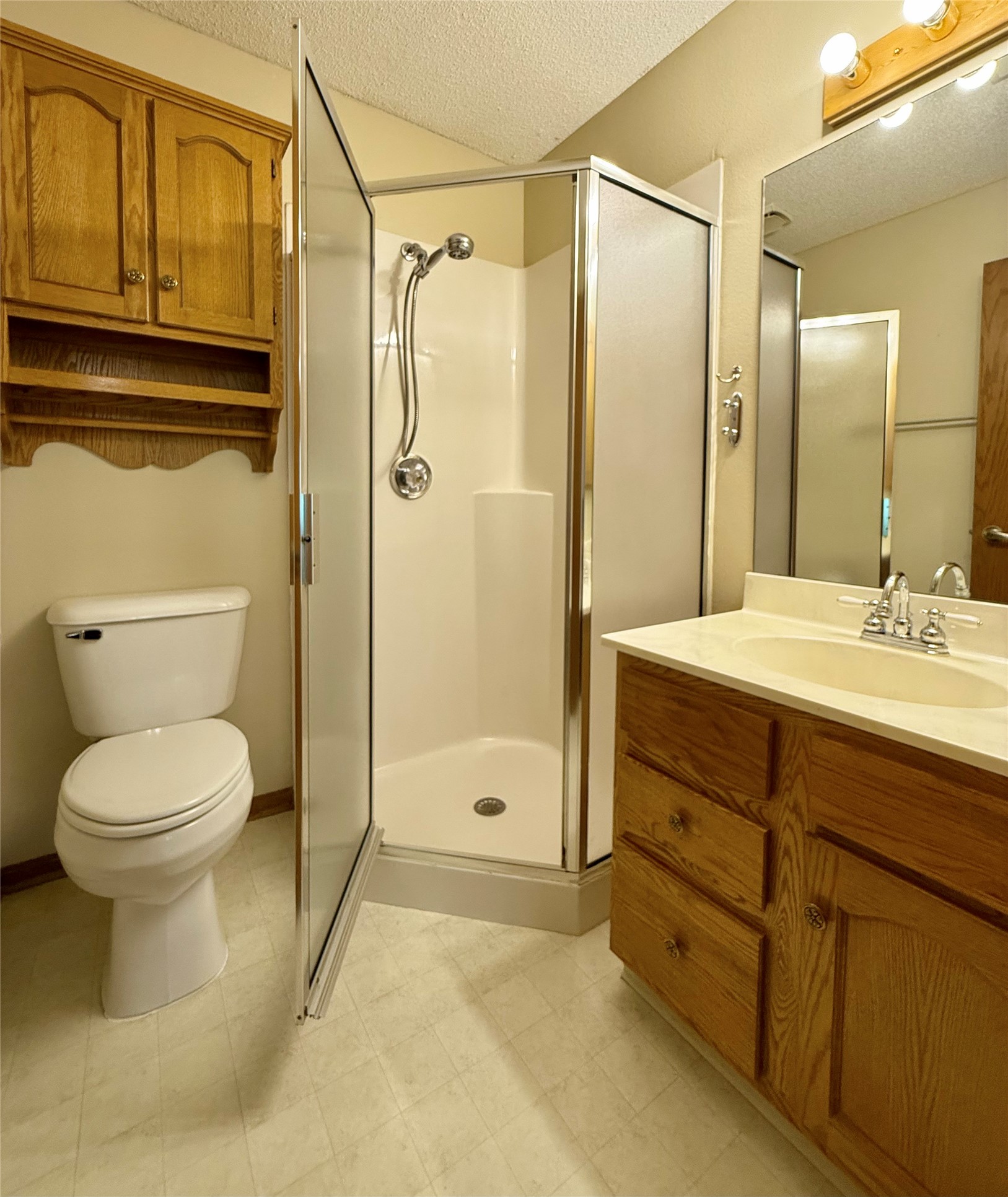 411 SE Delaware Avenue 304