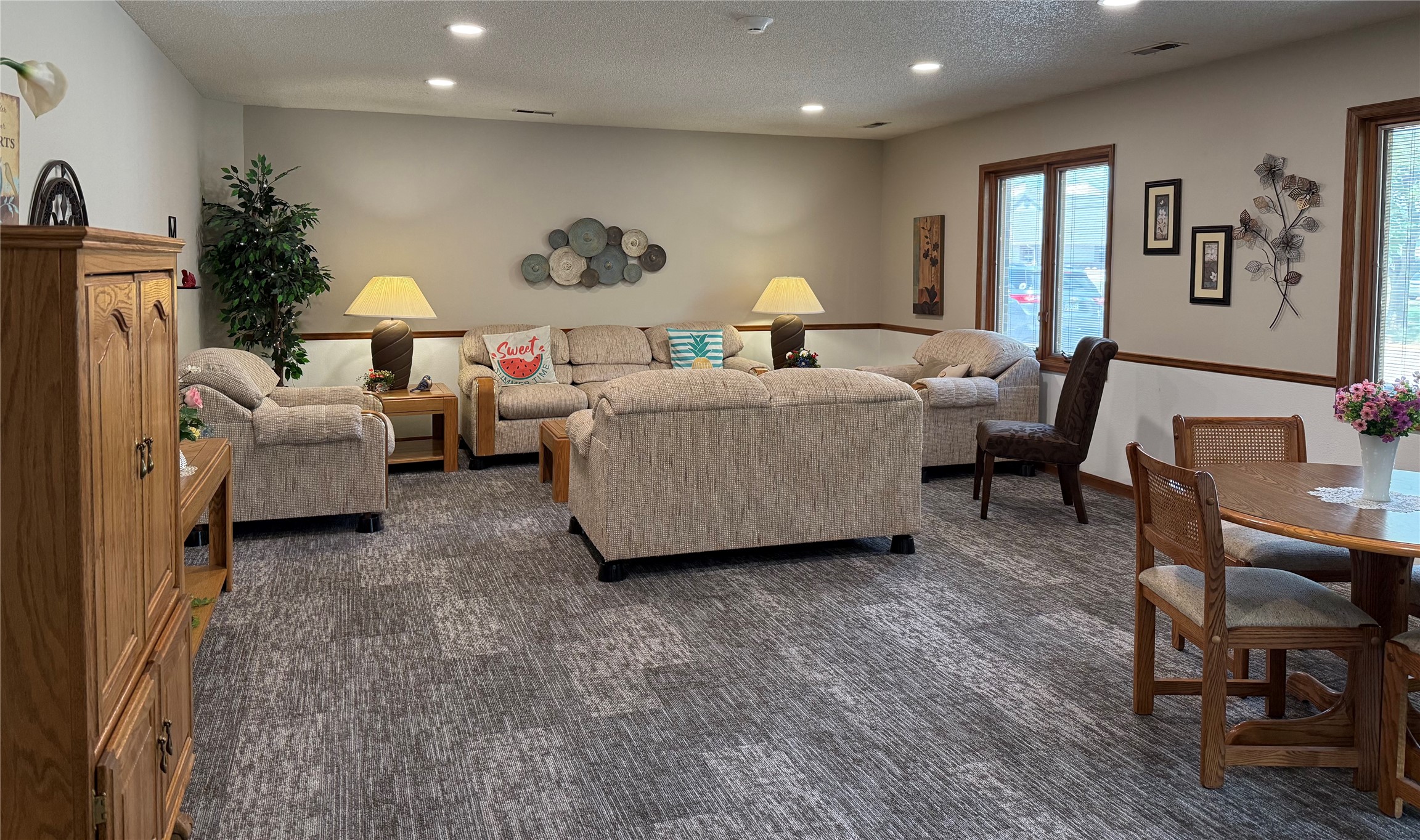 411 SE Delaware Avenue 304