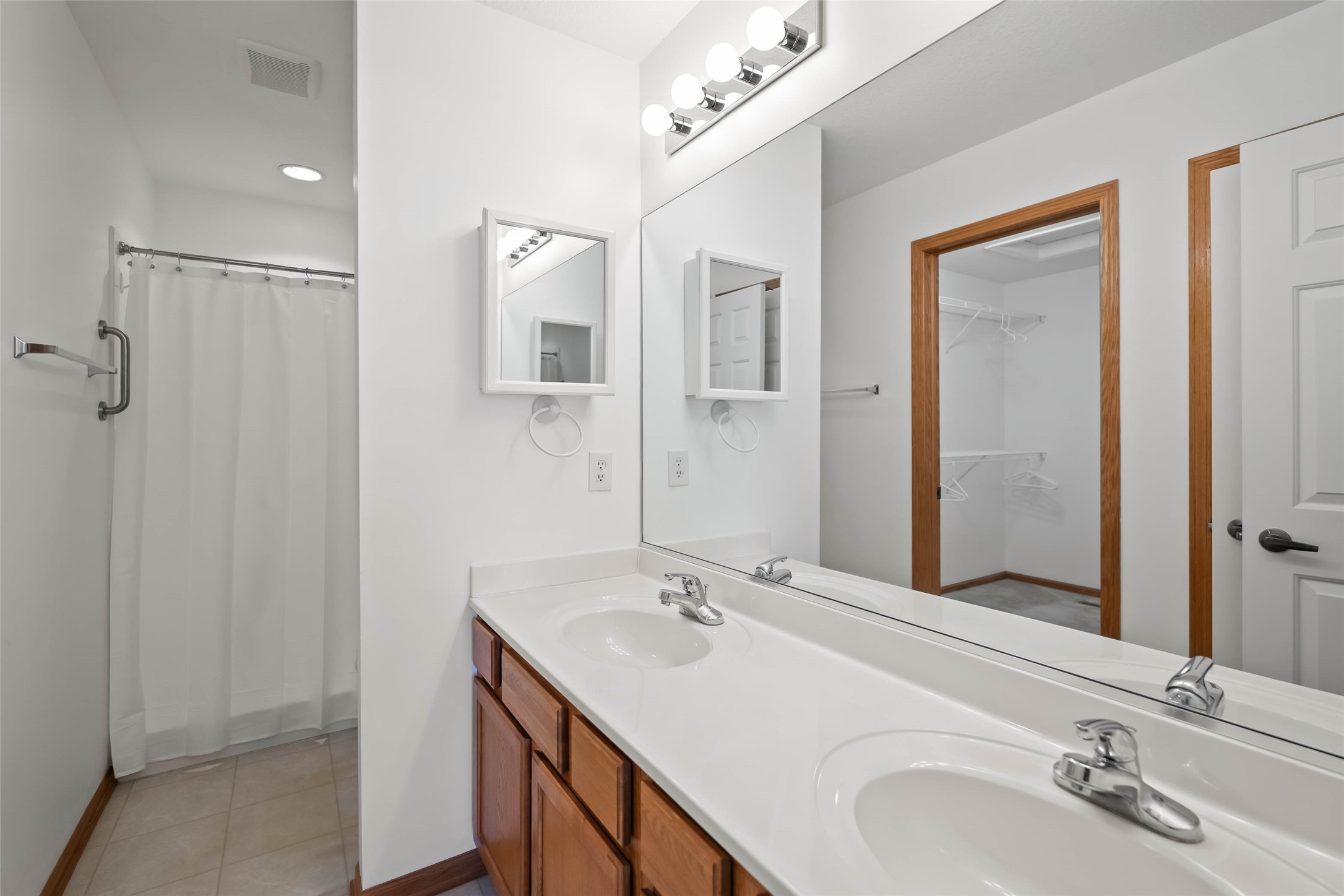 6046 Pinewood Court
