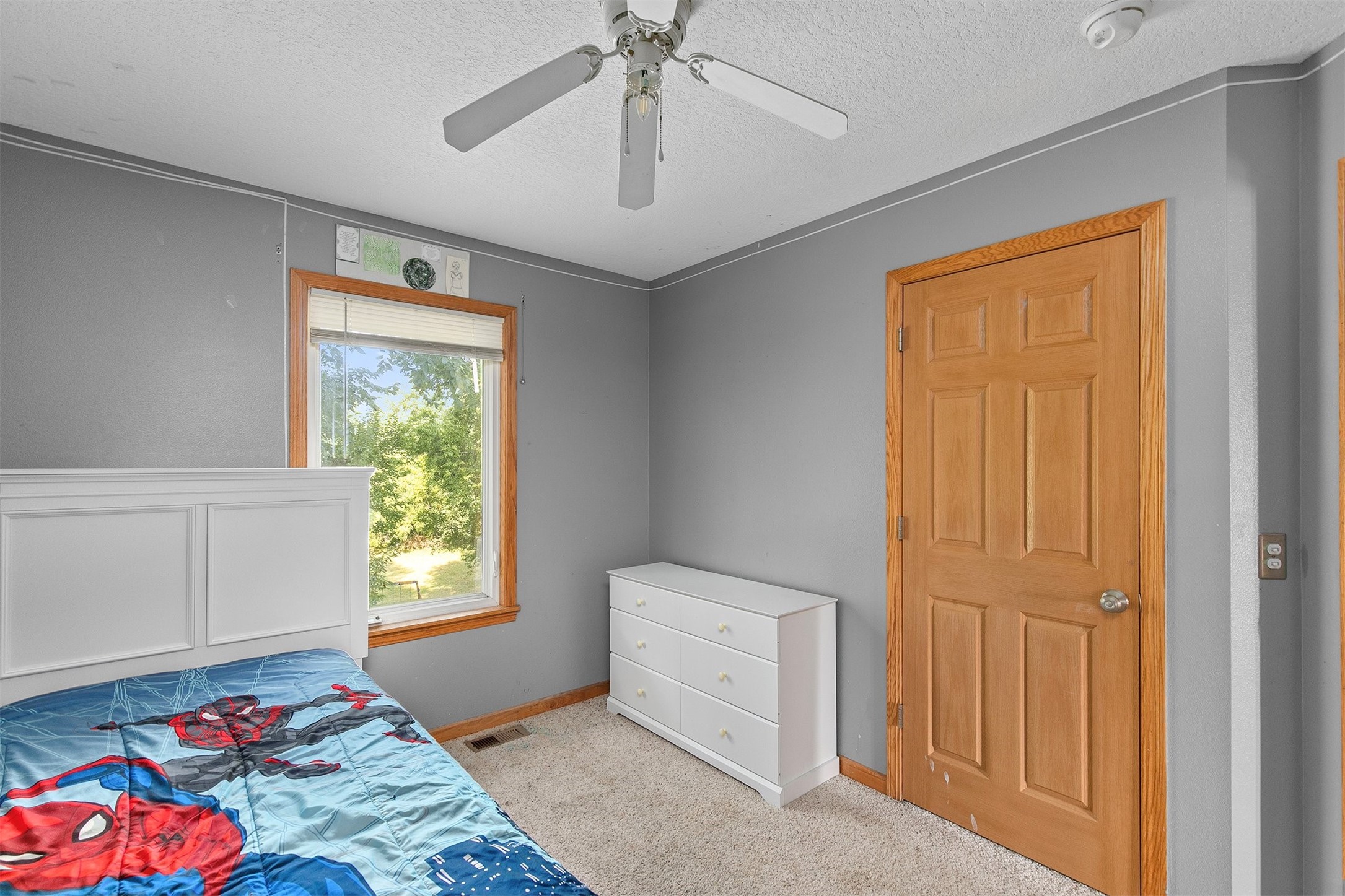 1220 E 38th Street
