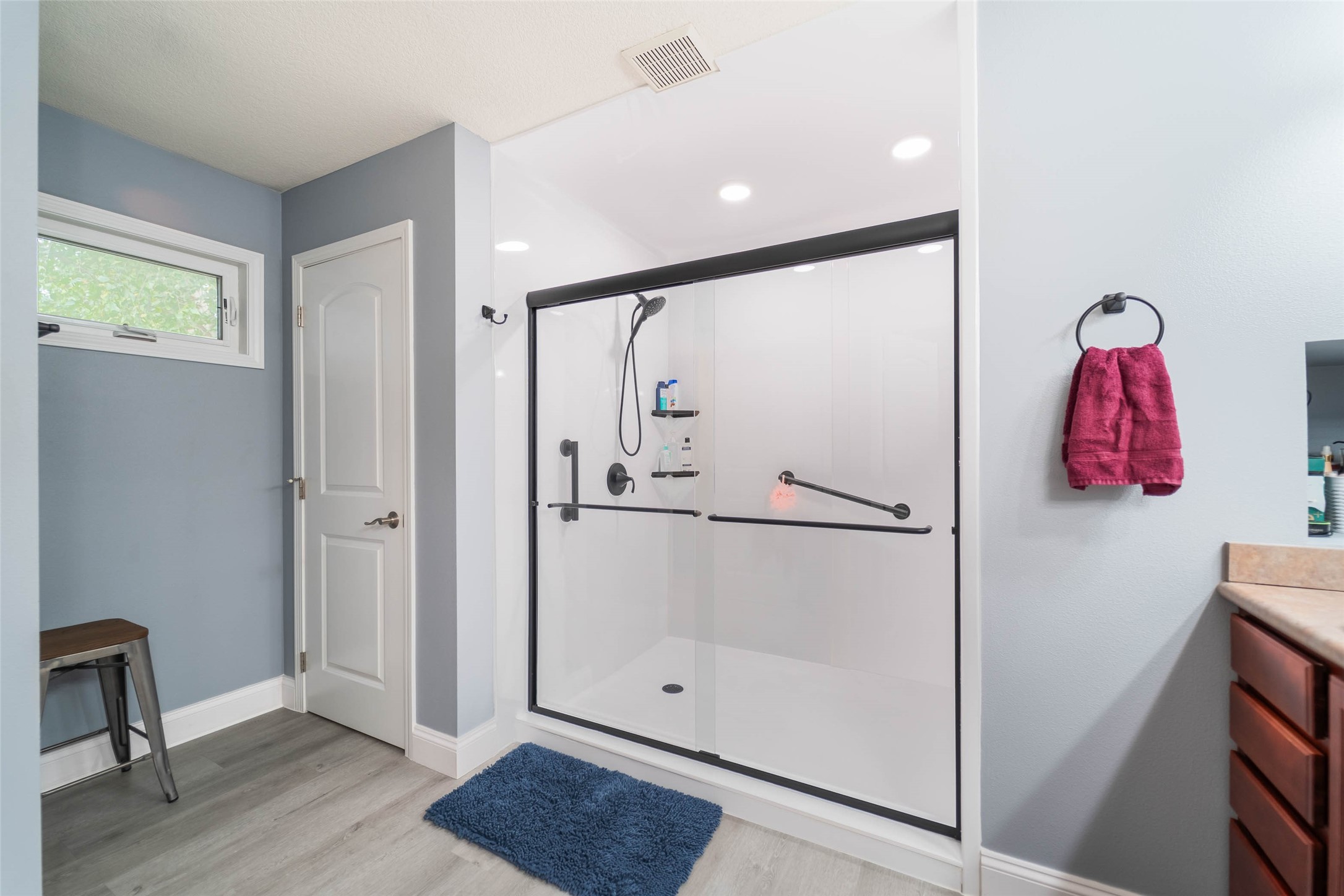 245 SE Wildflower Court