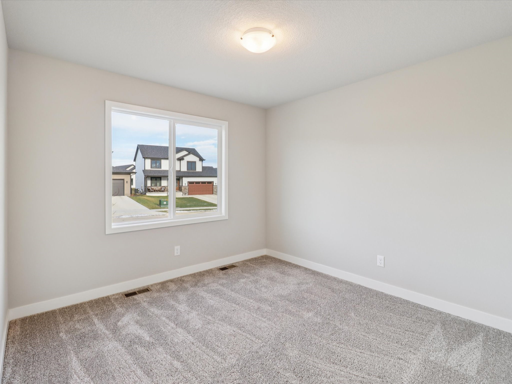 18004 Alpine Drive