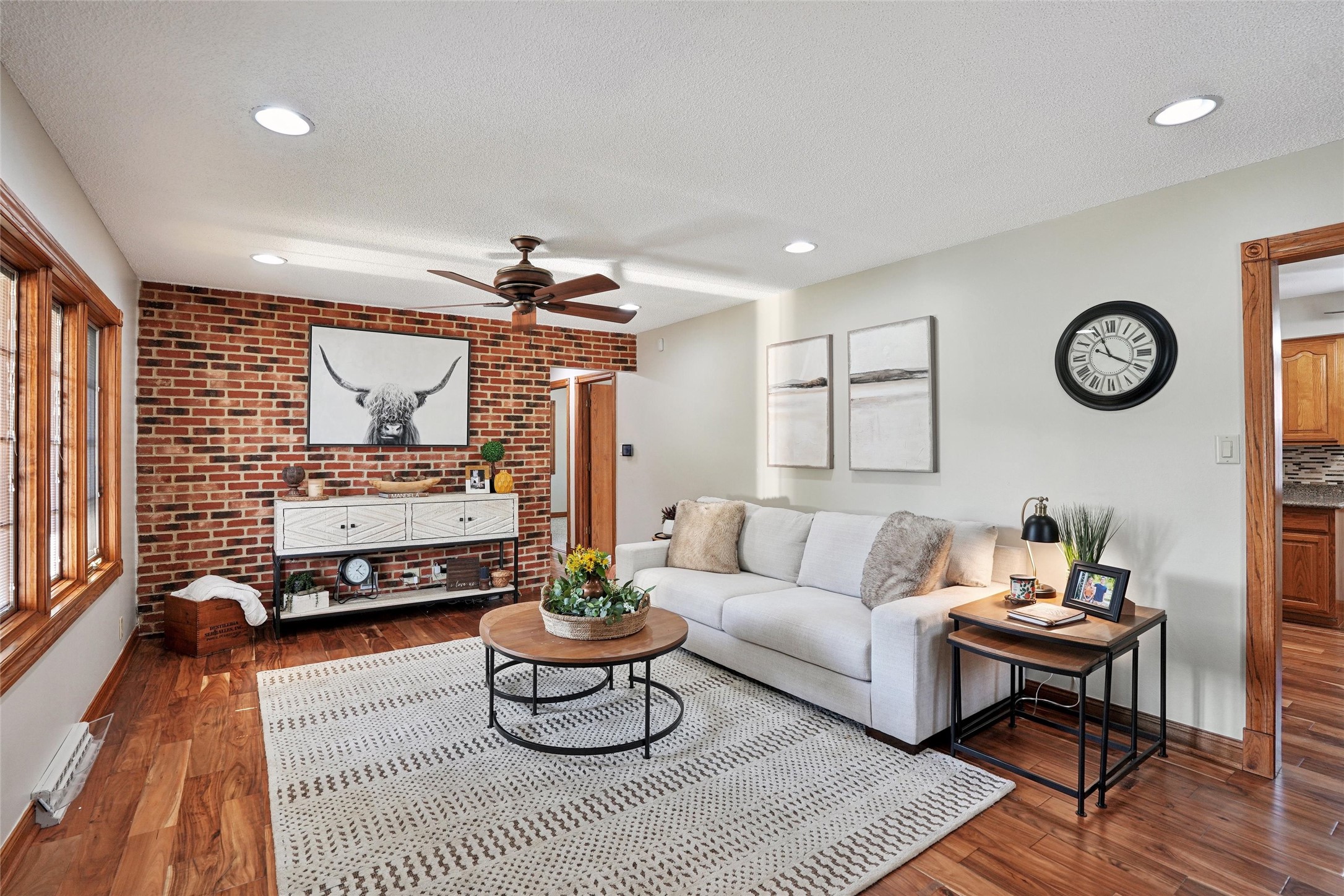 1520 E Tiffin Avenue