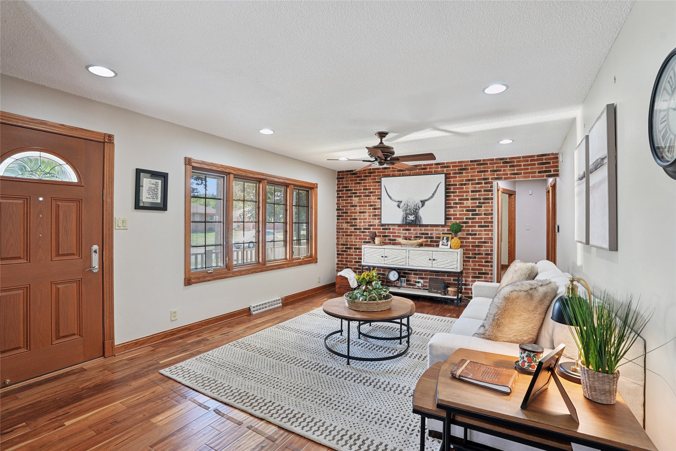 1520 E Tiffin Avenue