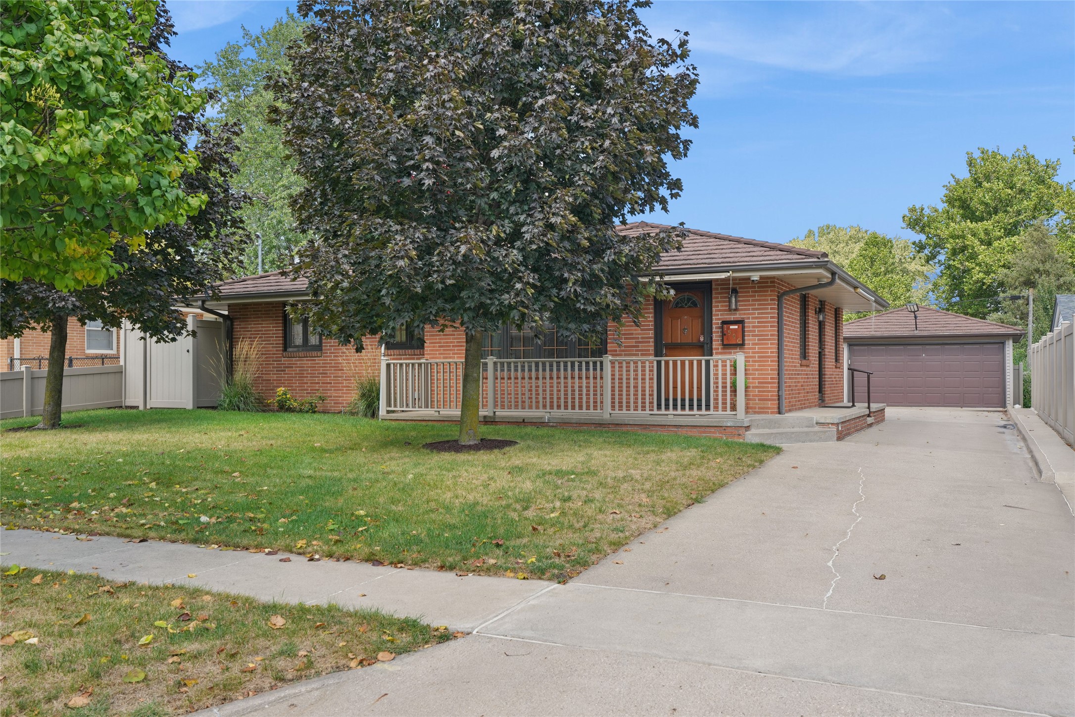 1520 E Tiffin Avenue