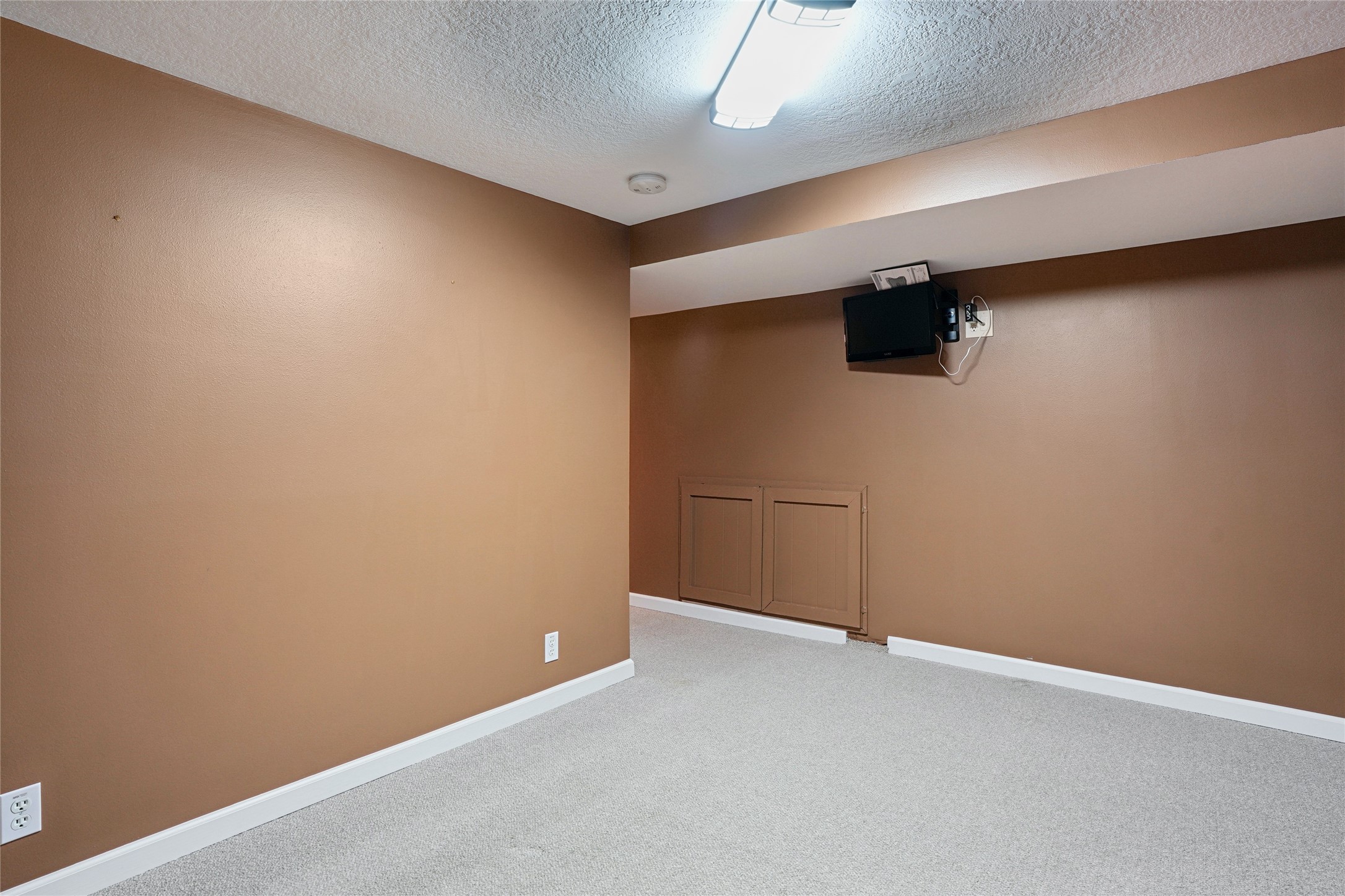 1520 E Tiffin Avenue