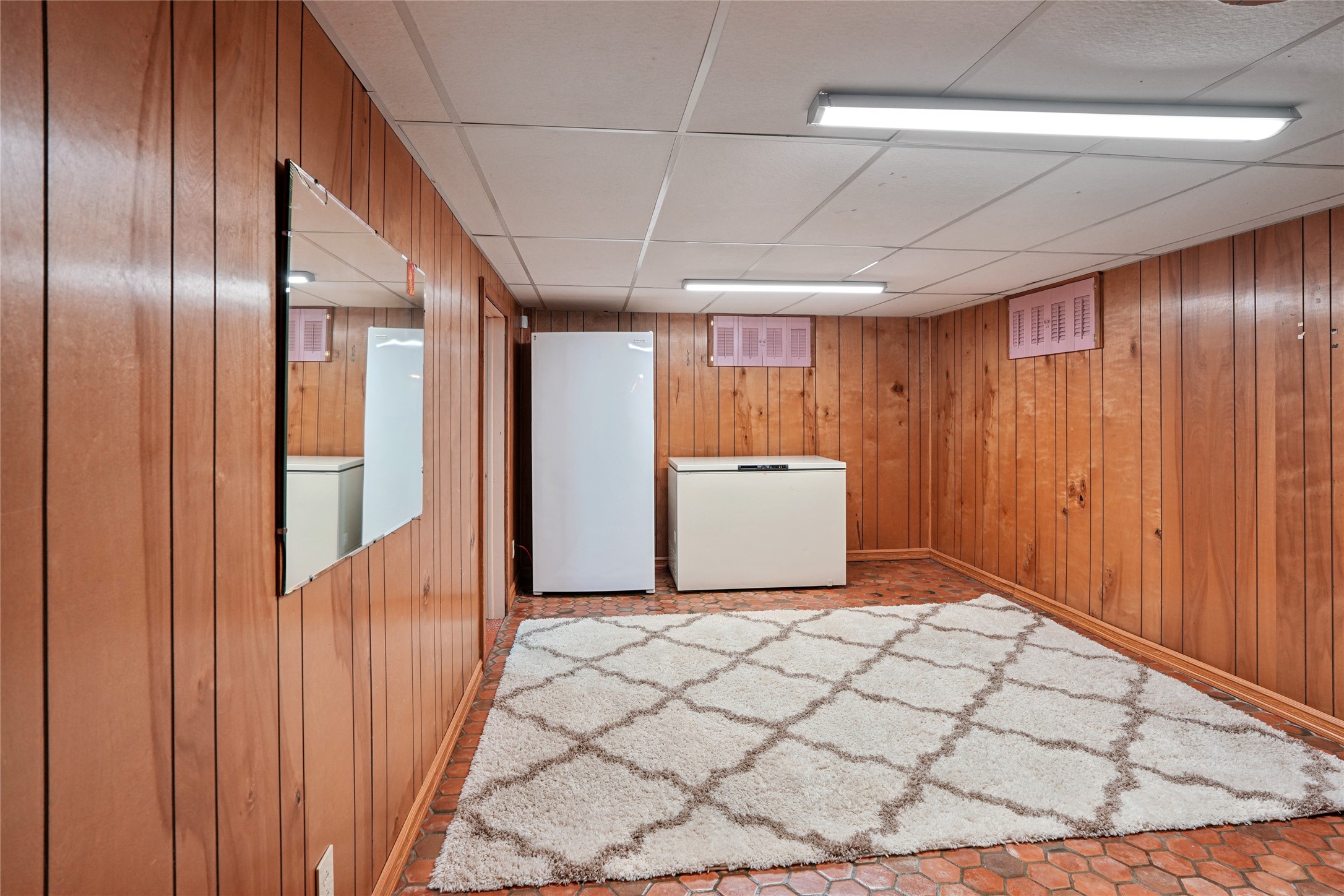 1520 E Tiffin Avenue