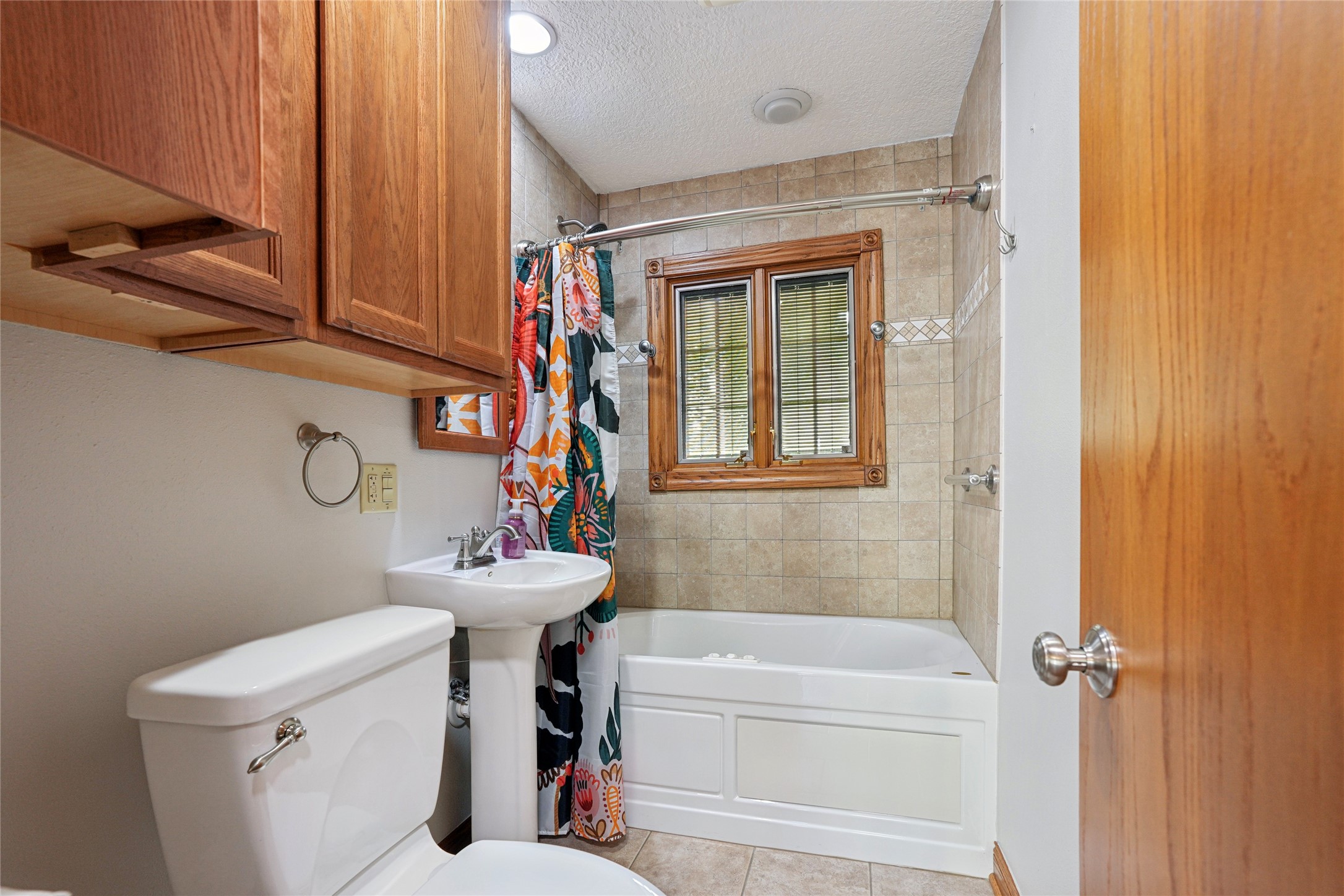 1520 E Tiffin Avenue