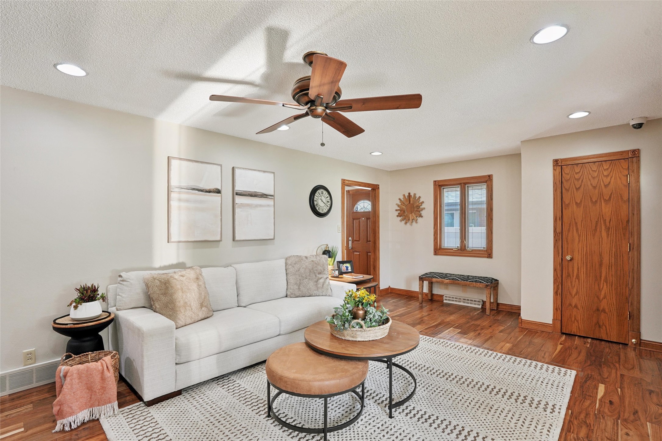 1520 E Tiffin Avenue