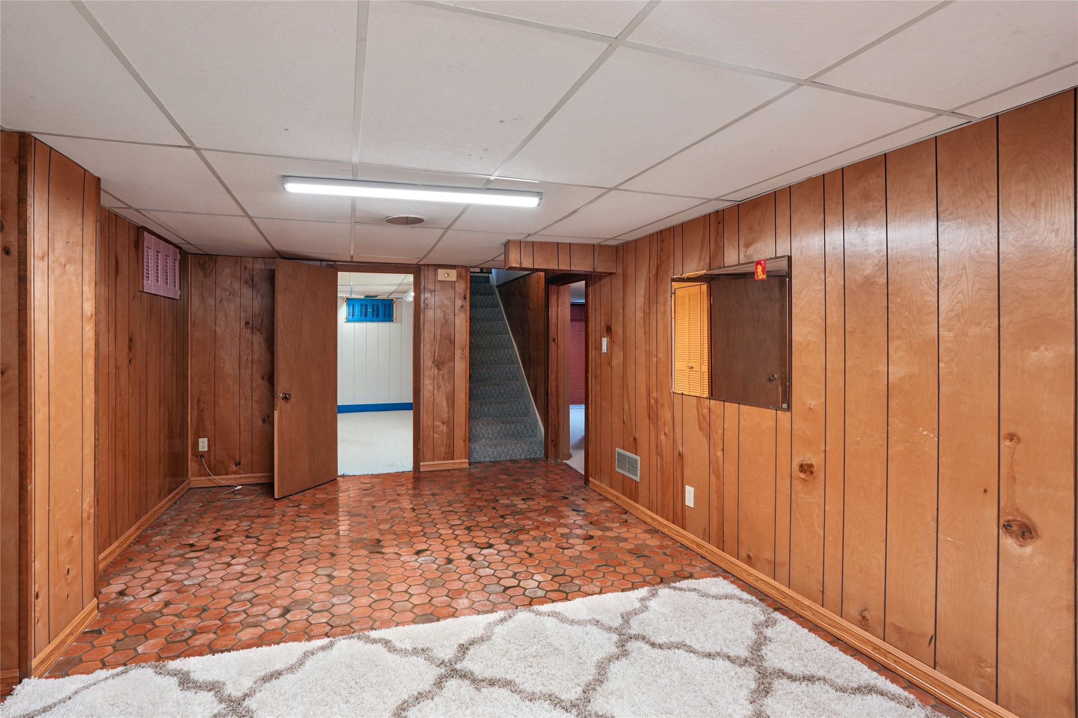 1520 E Tiffin Avenue