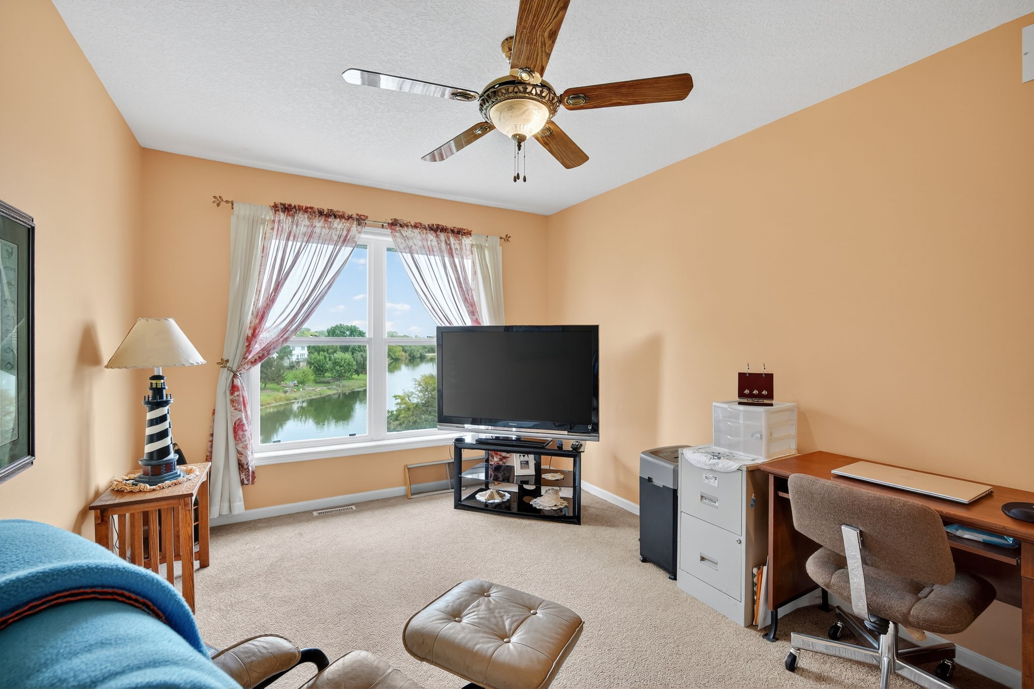 6721 Three Lakes Parkway