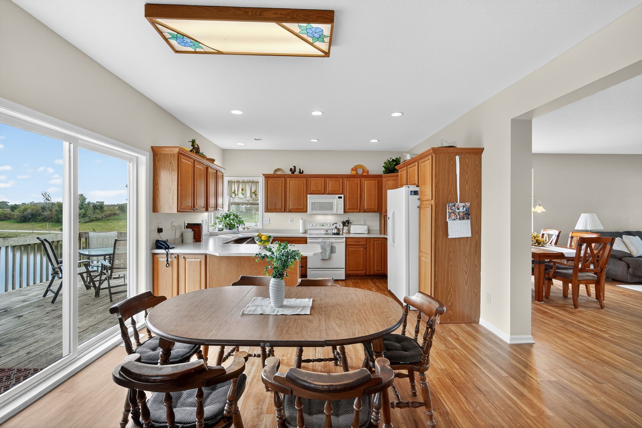 6721 Three Lakes Parkway