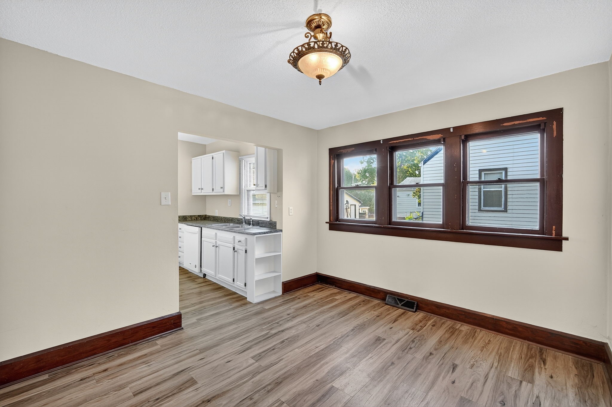 3919 4th Street