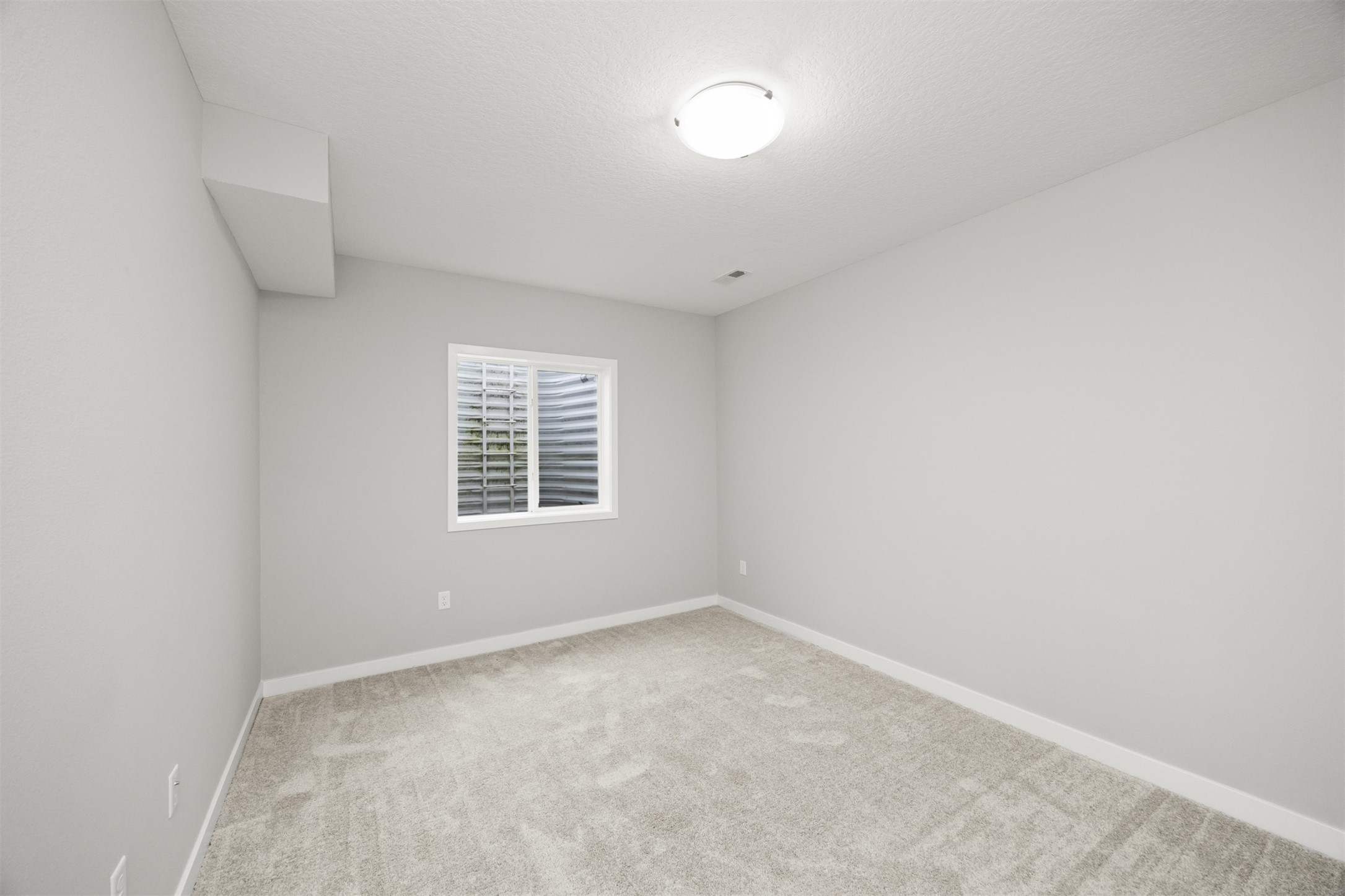 512 SW Prairie Trail Parkway