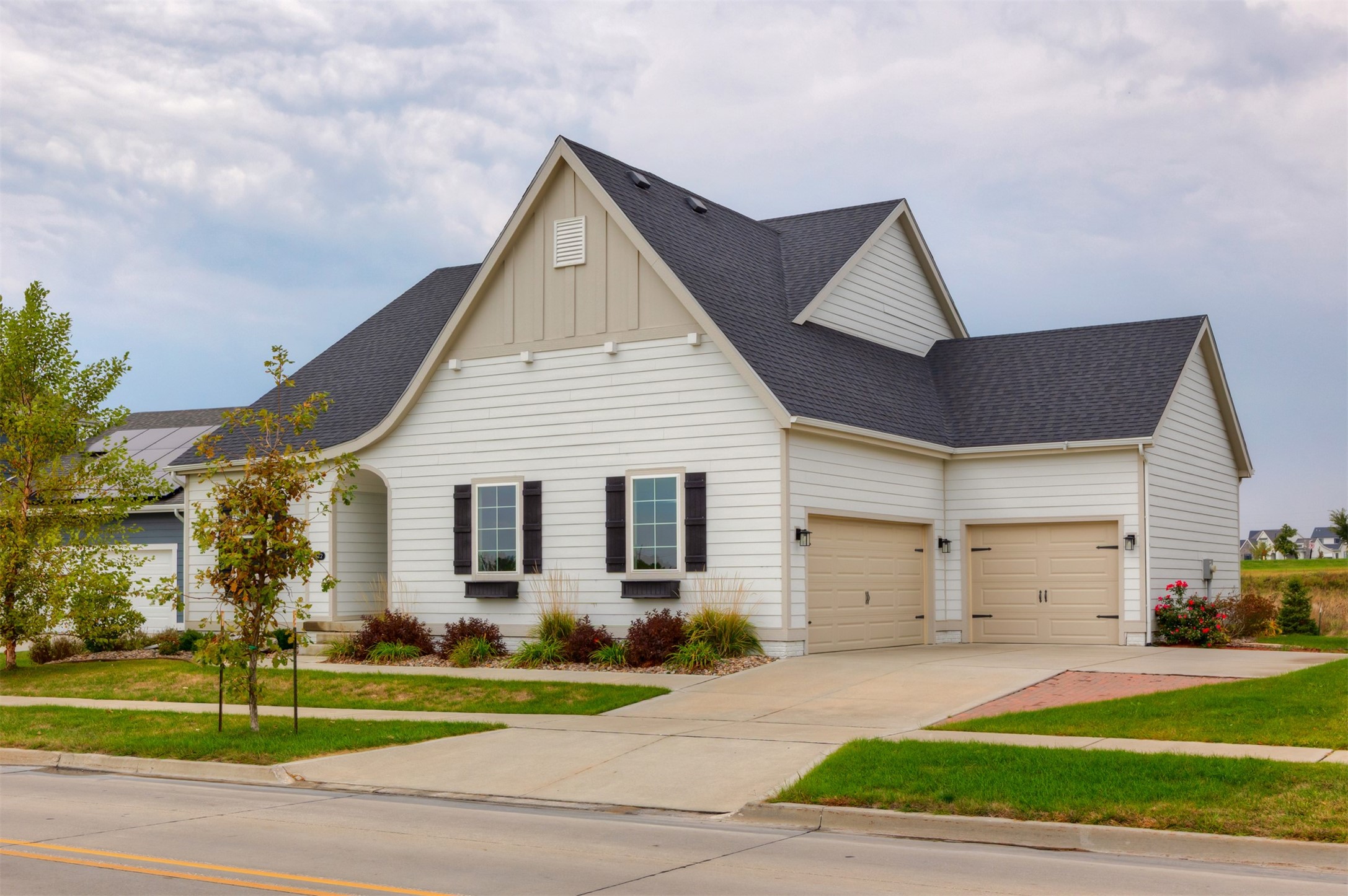 512 SW Prairie Trail Parkway