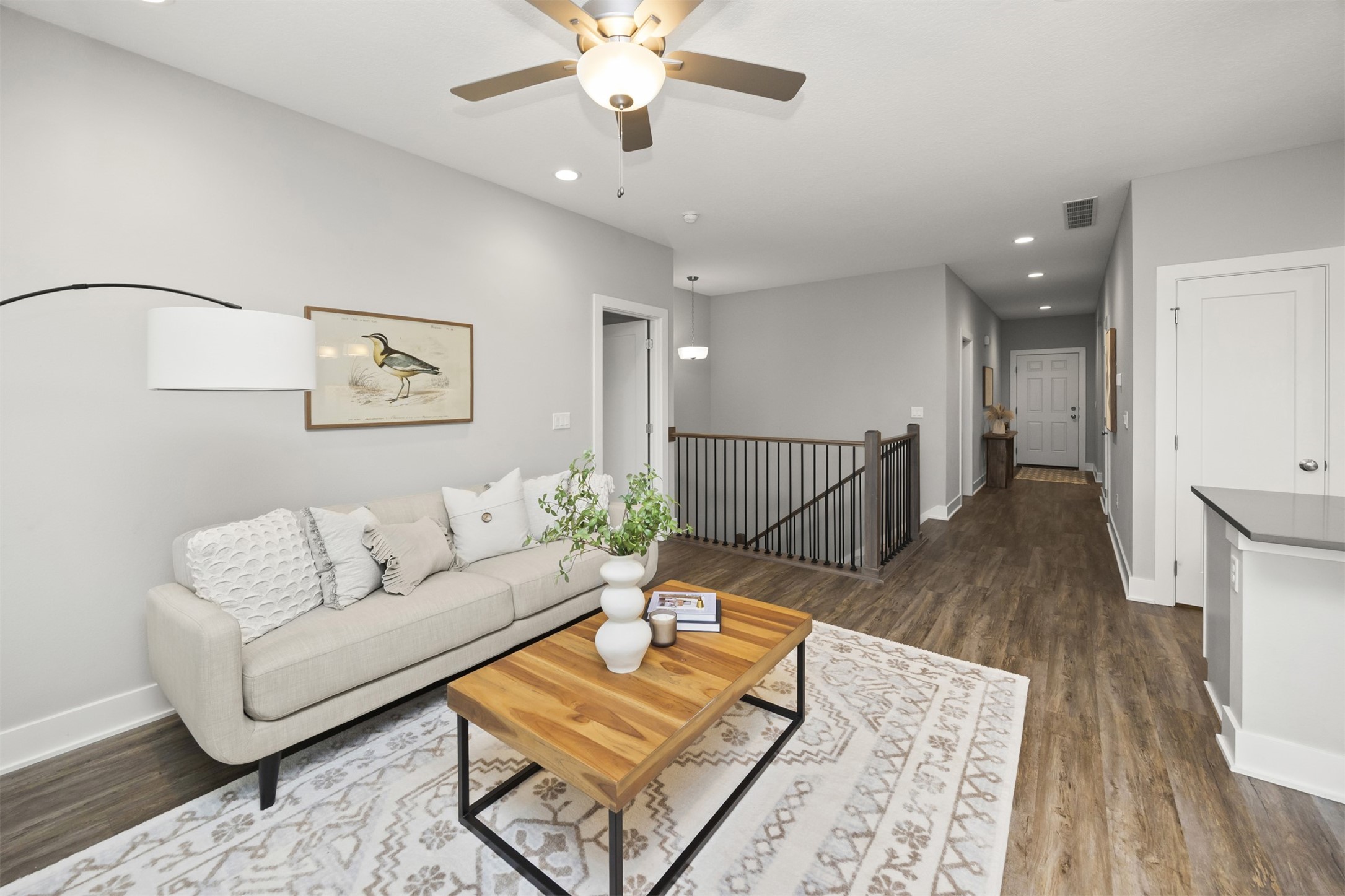 512 SW Prairie Trail Parkway