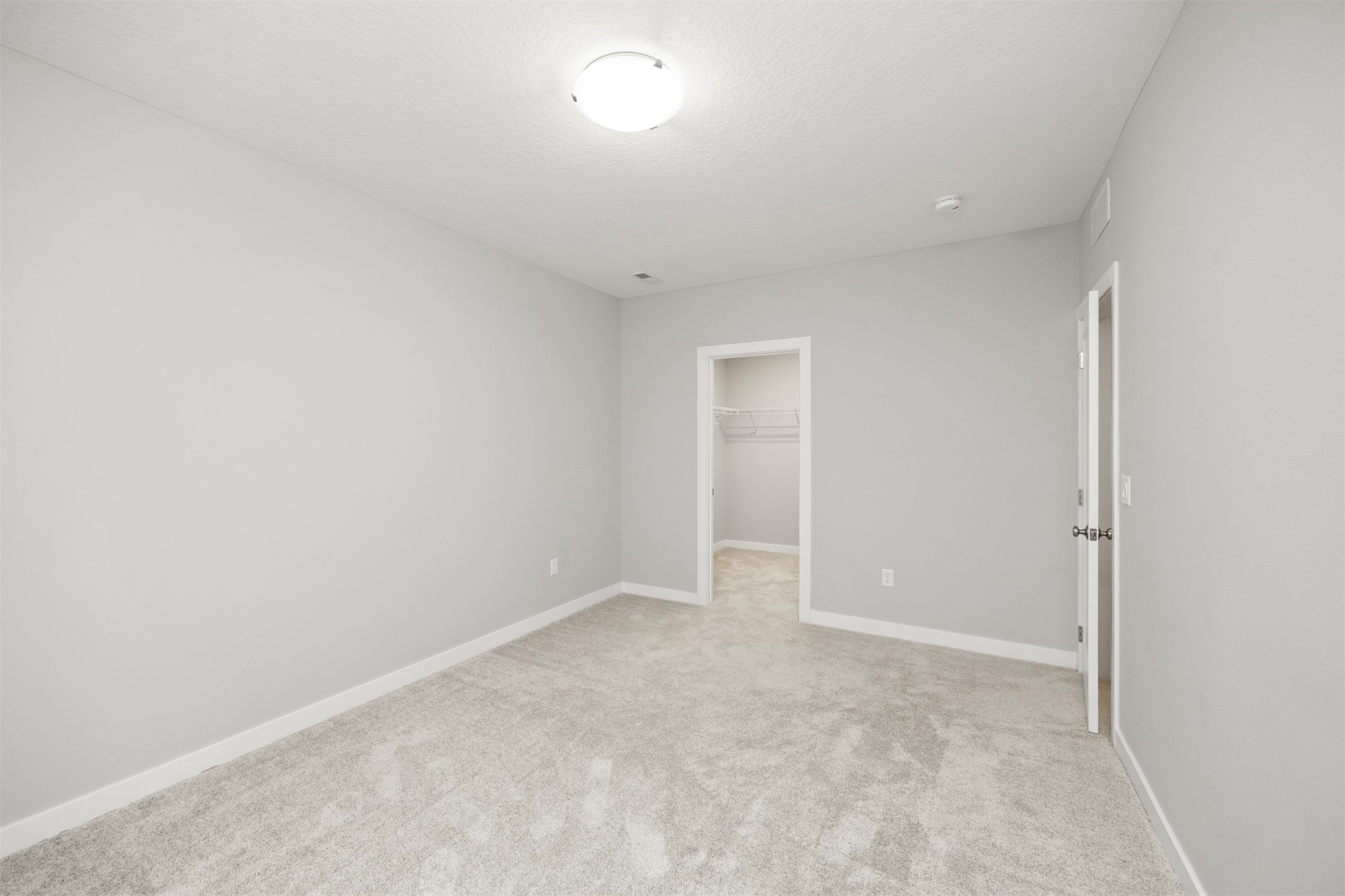 512 SW Prairie Trail Parkway
