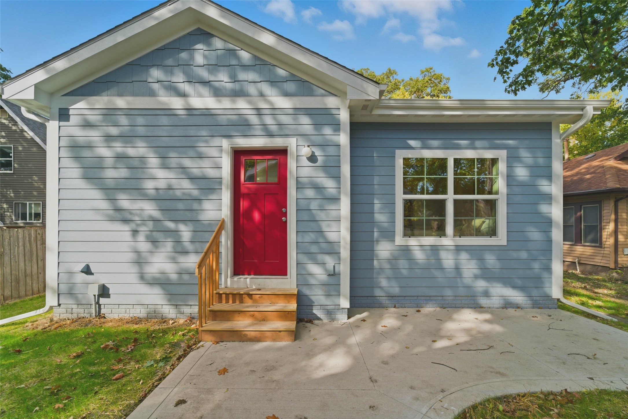 914 Douglas Avenue