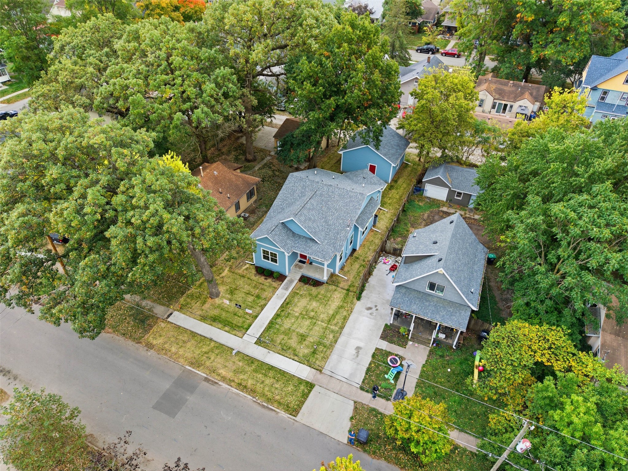 914 Douglas Avenue