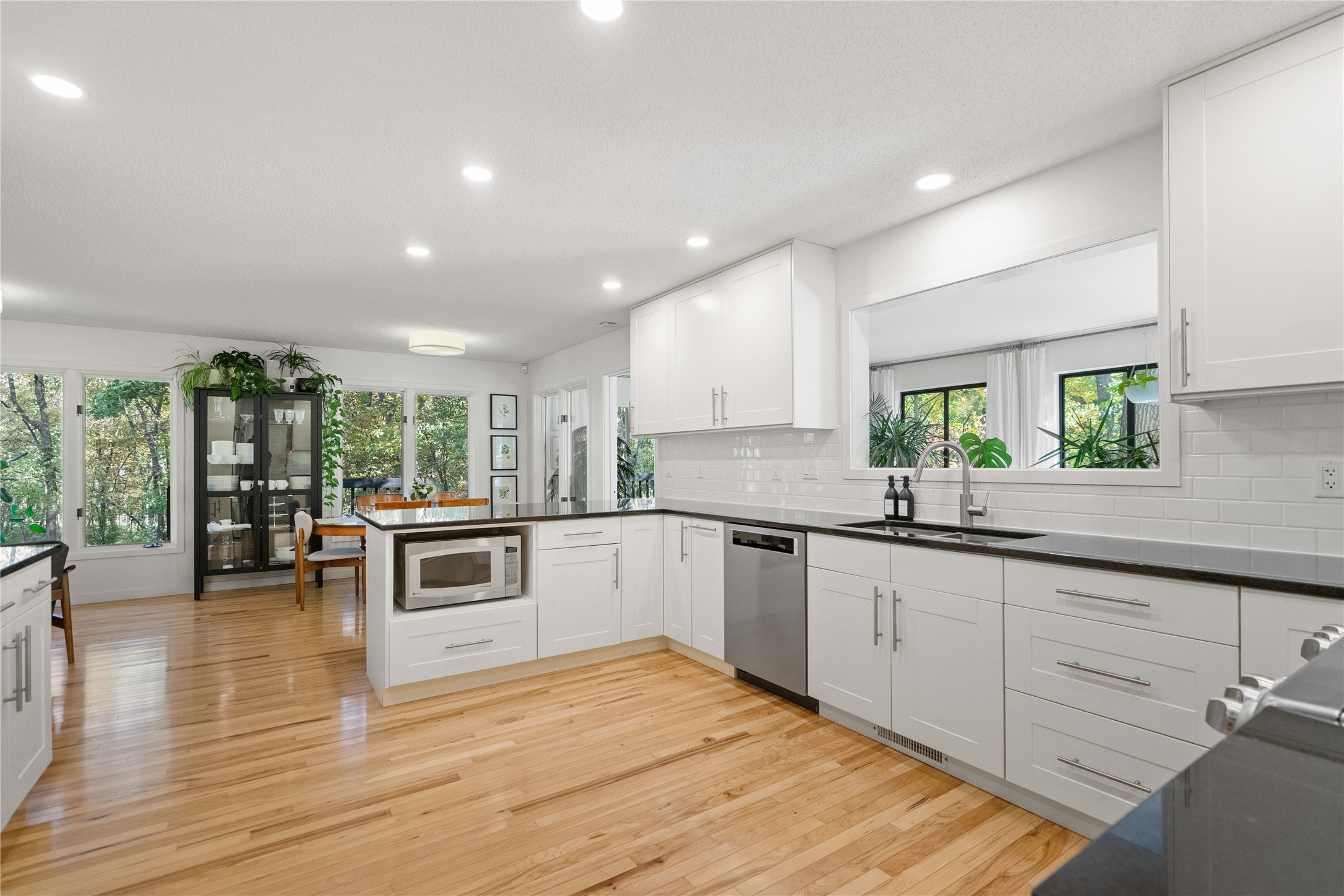 8187 NW Beaver Drive