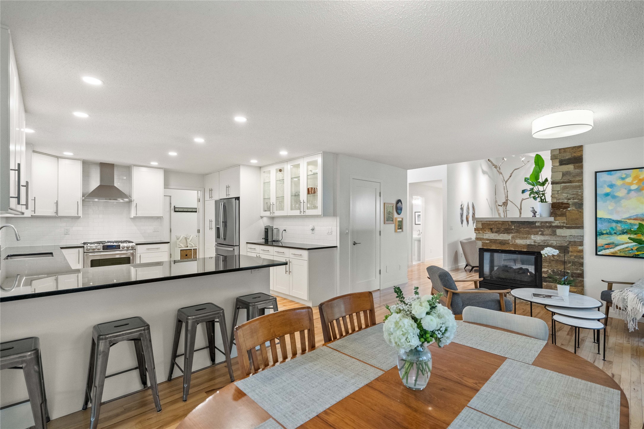 8187 NW Beaver Drive